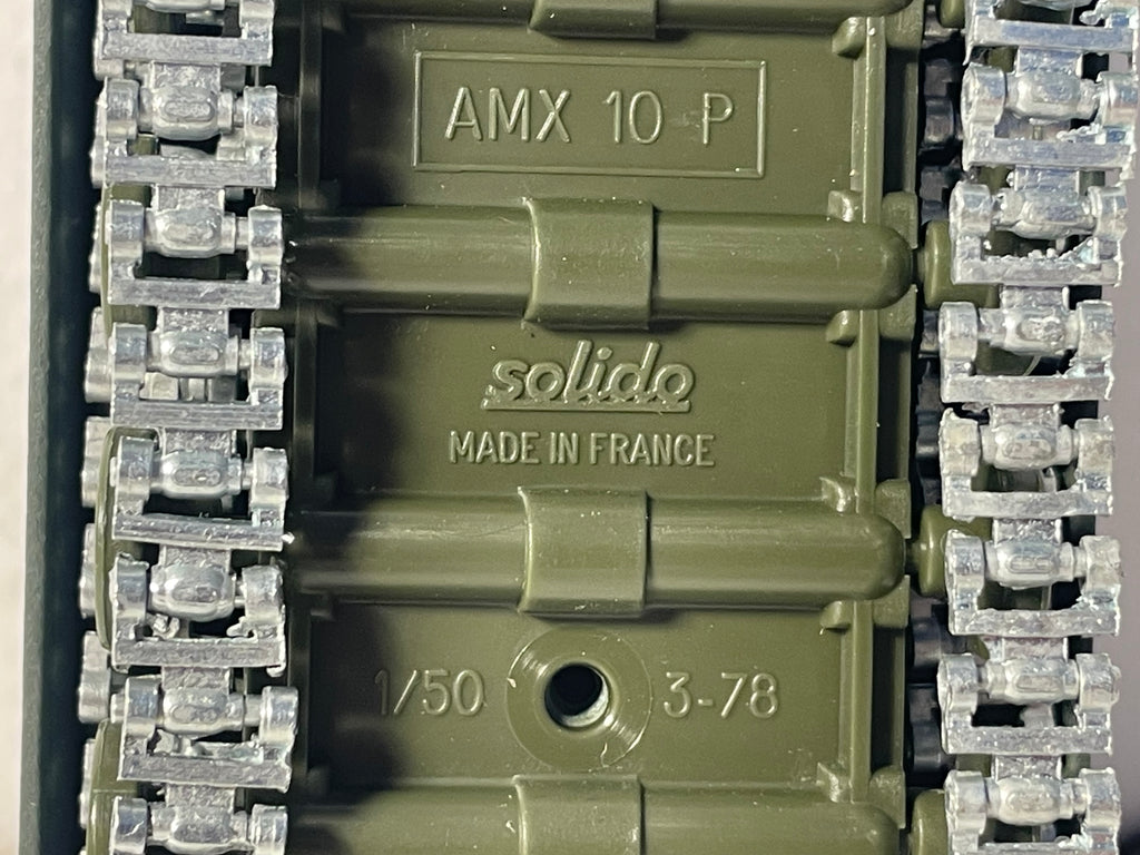 Char militaire AMX 10 P - Solido (fabrication française) - boite N°DV3975