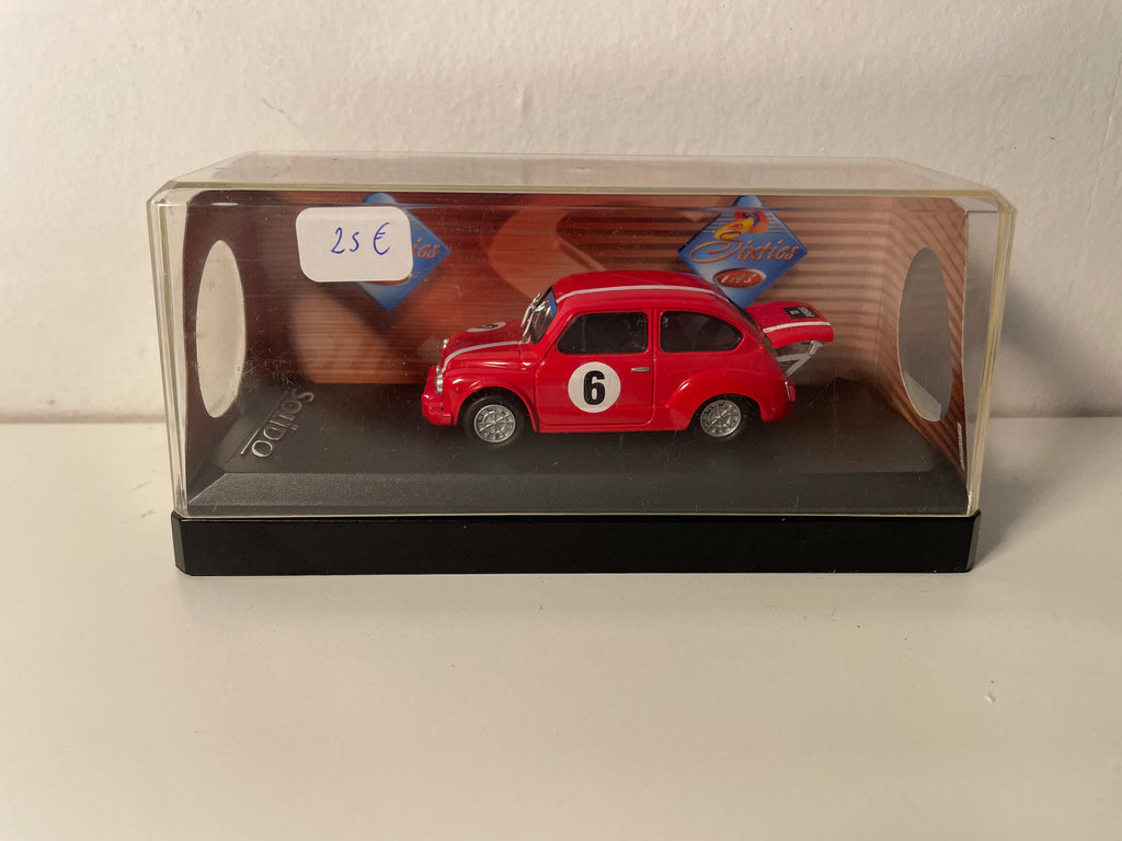 Fiat 600 Abarth rouge numéro 6 - Solido référence 4590