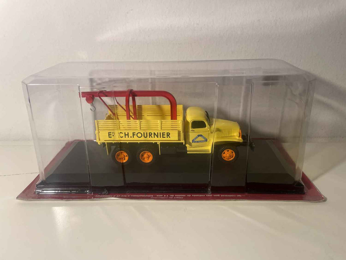 Żółta laweta GMC CCKW od Ets Ch. Fournier - Kolekcja Garage Moderne