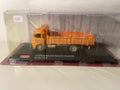 Camión volquete Berliet GLB naranja Maçon Marcel - Colección Garage Moderne