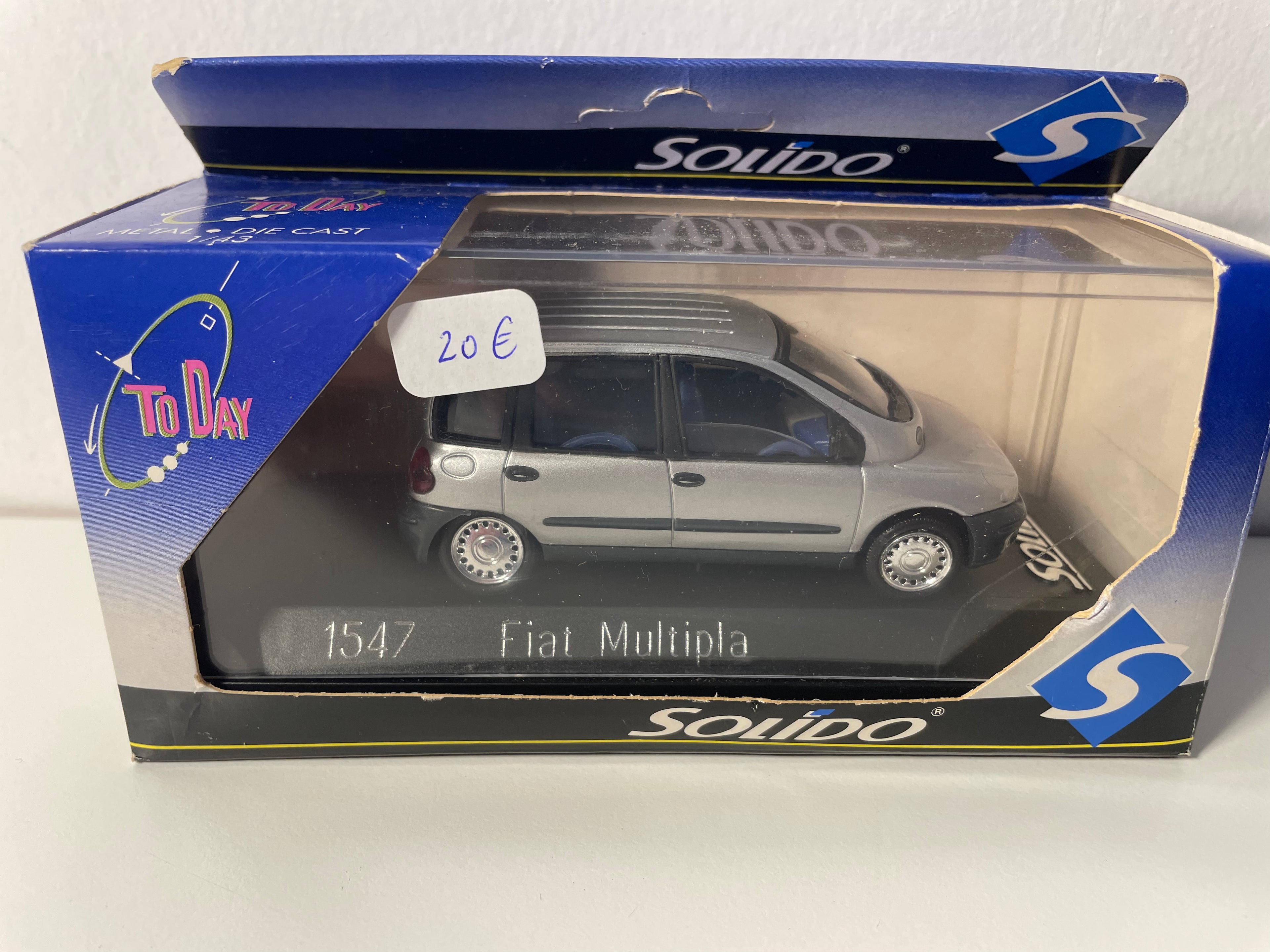 Fiat Multipla grau - Solido Referenz 1547