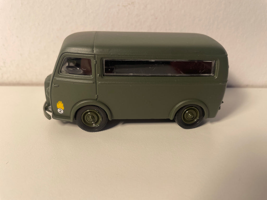 Peugeot D4A militaire - Solido (fabrication française) - boite N°DX8977