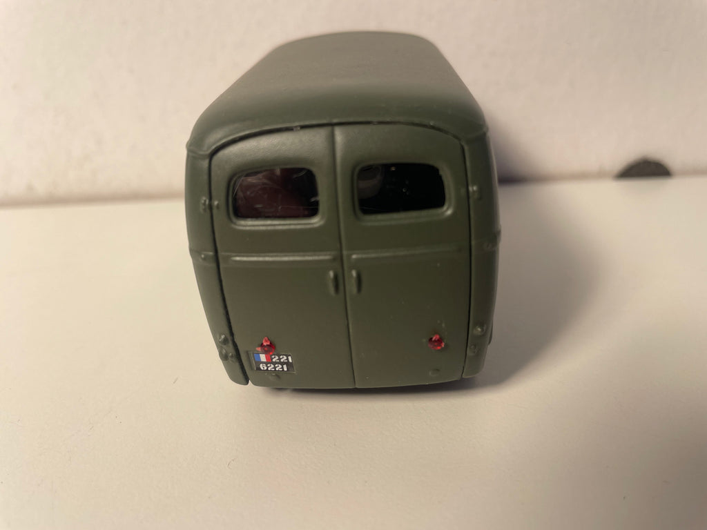 Peugeot D4A militaire - Solido (fabrication française) - boite N°DX8977