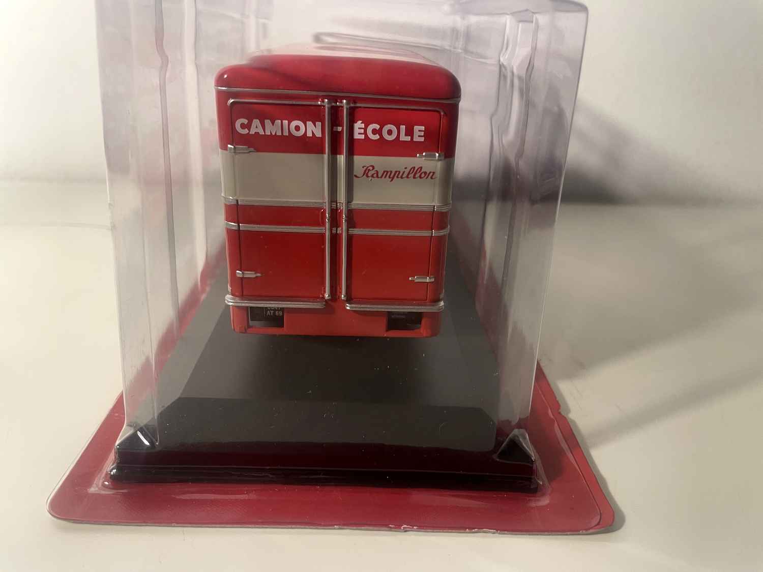 Caminhão Citroën U55 Vermelho e Cinza - Caminhão Escola de Condução Rampillon - Coleção Garage Moderna