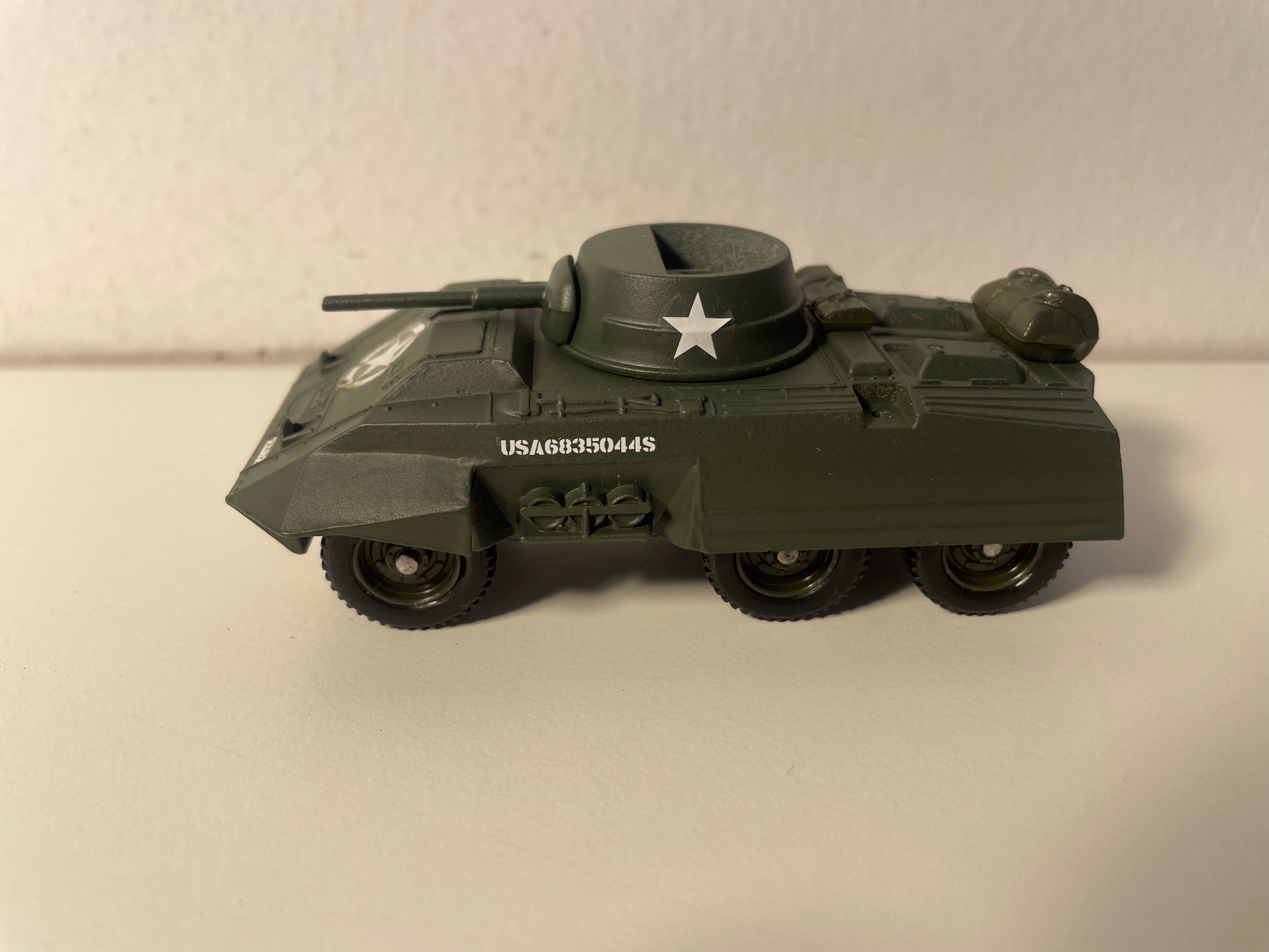 Véhicule militaire Combat car M-8 - Solido (fabrication française) - boite N° EE3213