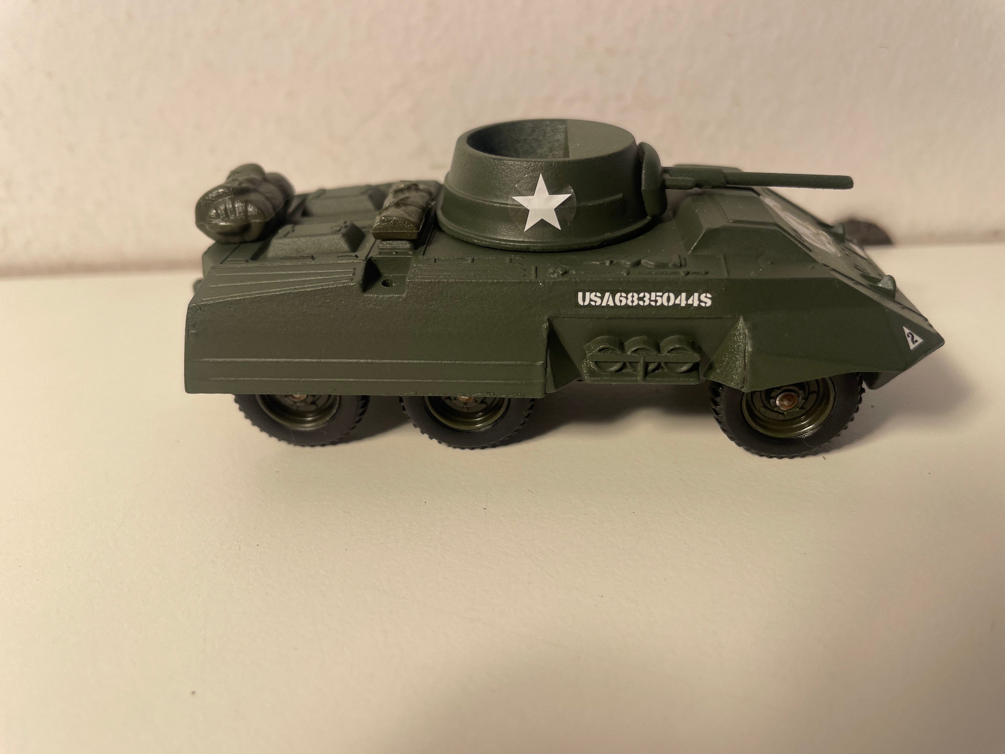 Véhicule militaire Combat car M-8 - Solido (fabrication française) - boite N° EE3213
