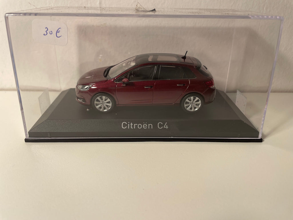 Citroën C4 rouge foncé (rouge Babylone) de 2015 - NOREV référence 155444