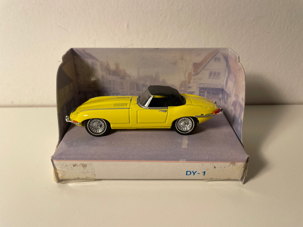 Jaguar E type MK giallo - Dinky-toys Matchbox