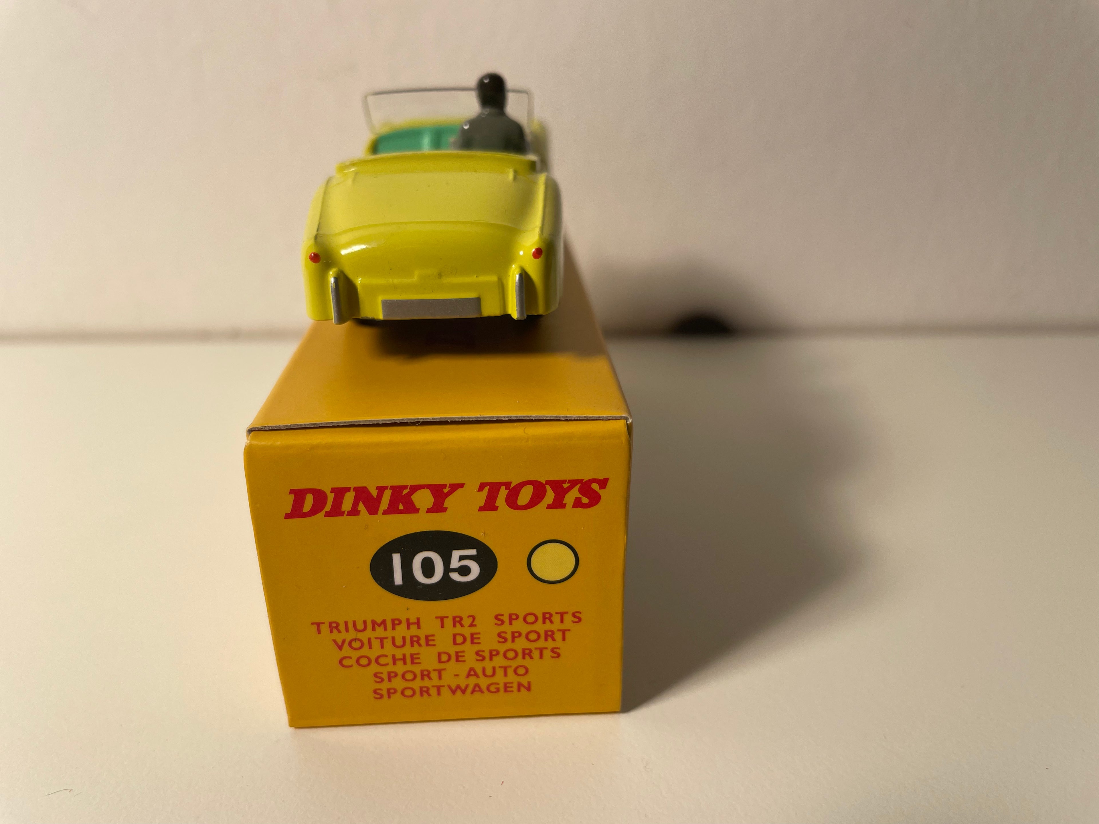 Triumph TR2 Sports jaune Dinky-Toys (éditions Atlas) - N°105