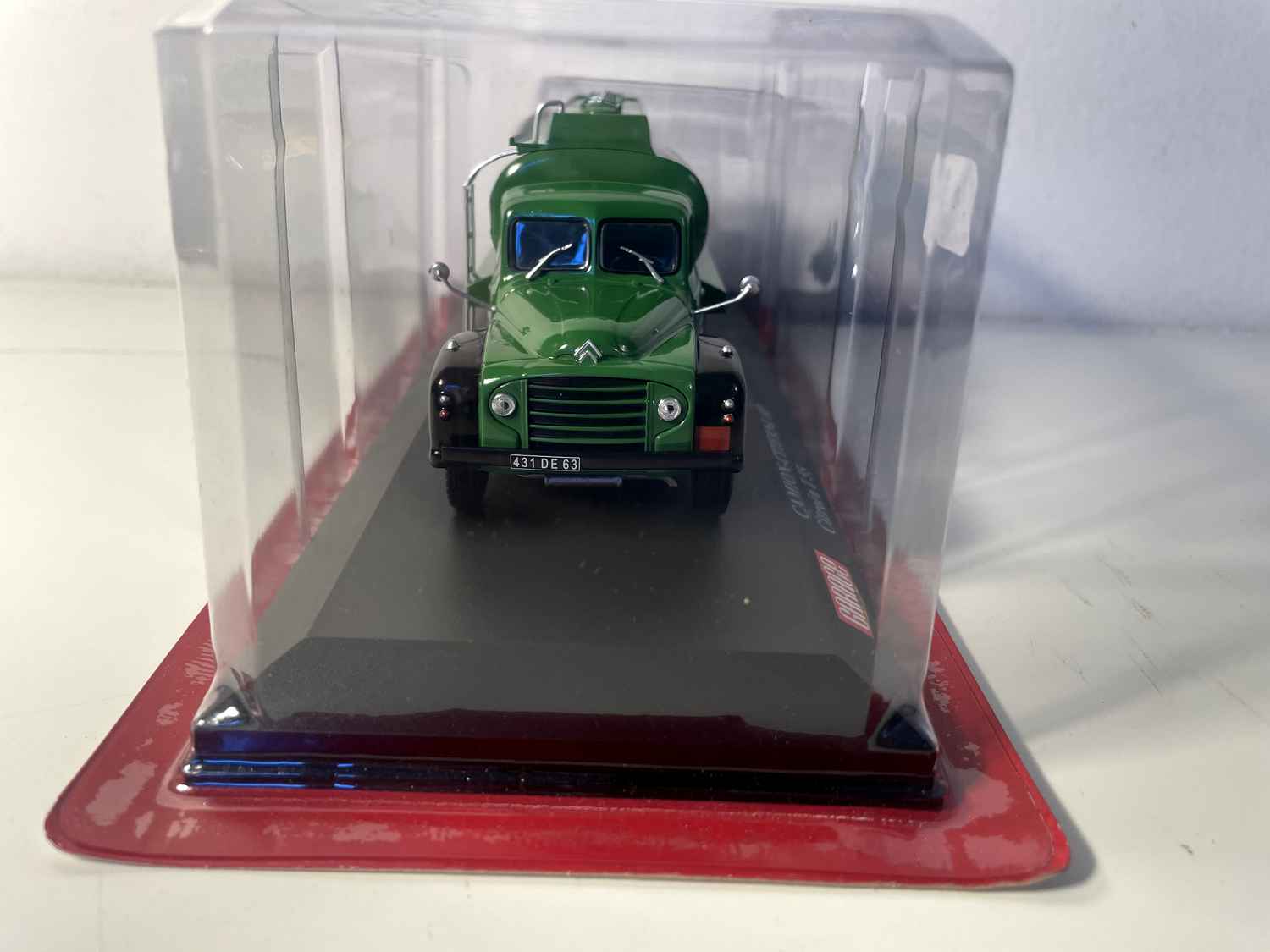 Caminhão Tanque Citroën T 55 verde BP ENERGOC ENERGOL - Coleção Garage Moderna