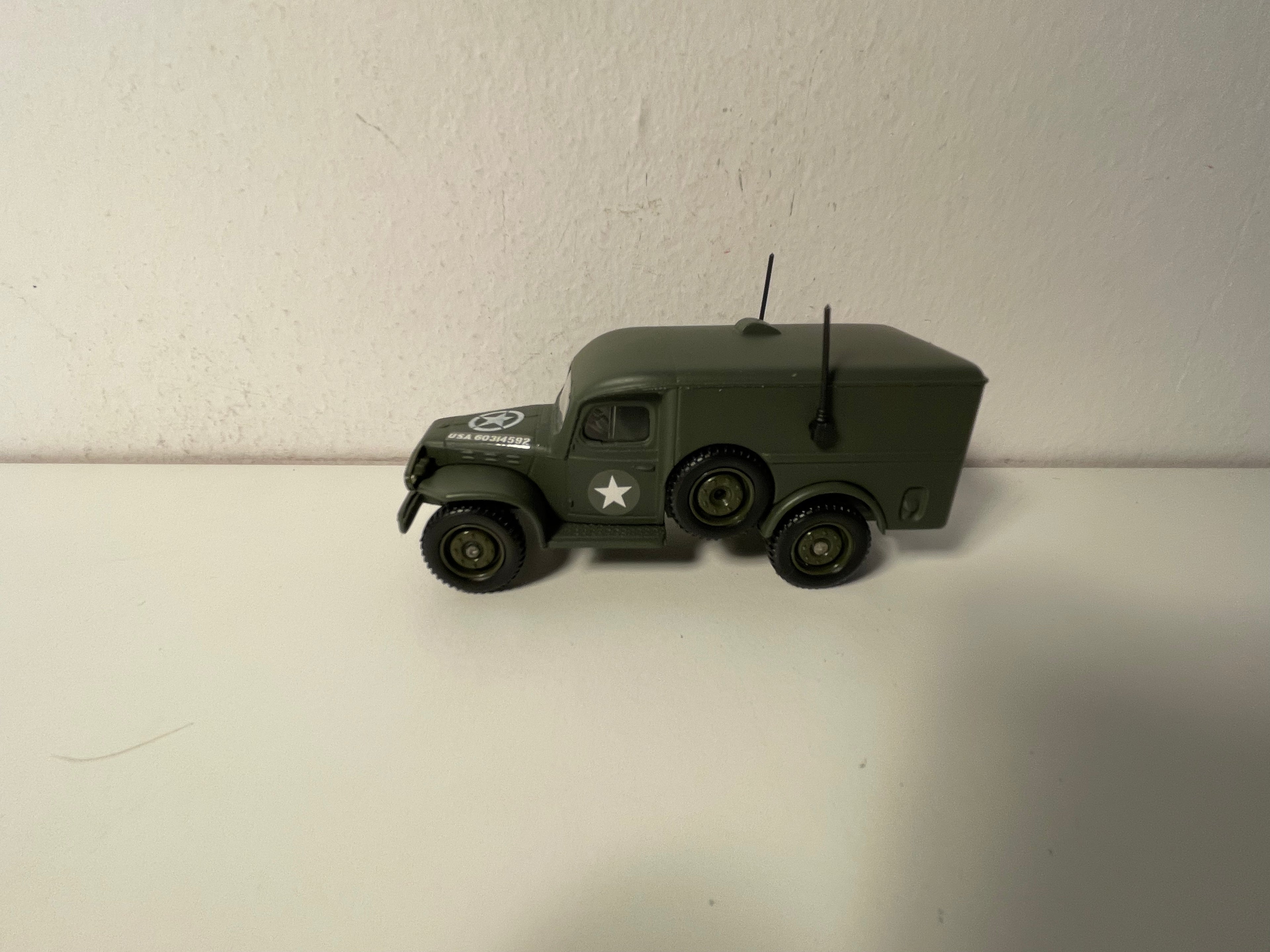 Dodge WC-54 militaire - Solido (fabrication française) - boite N°EB9915
