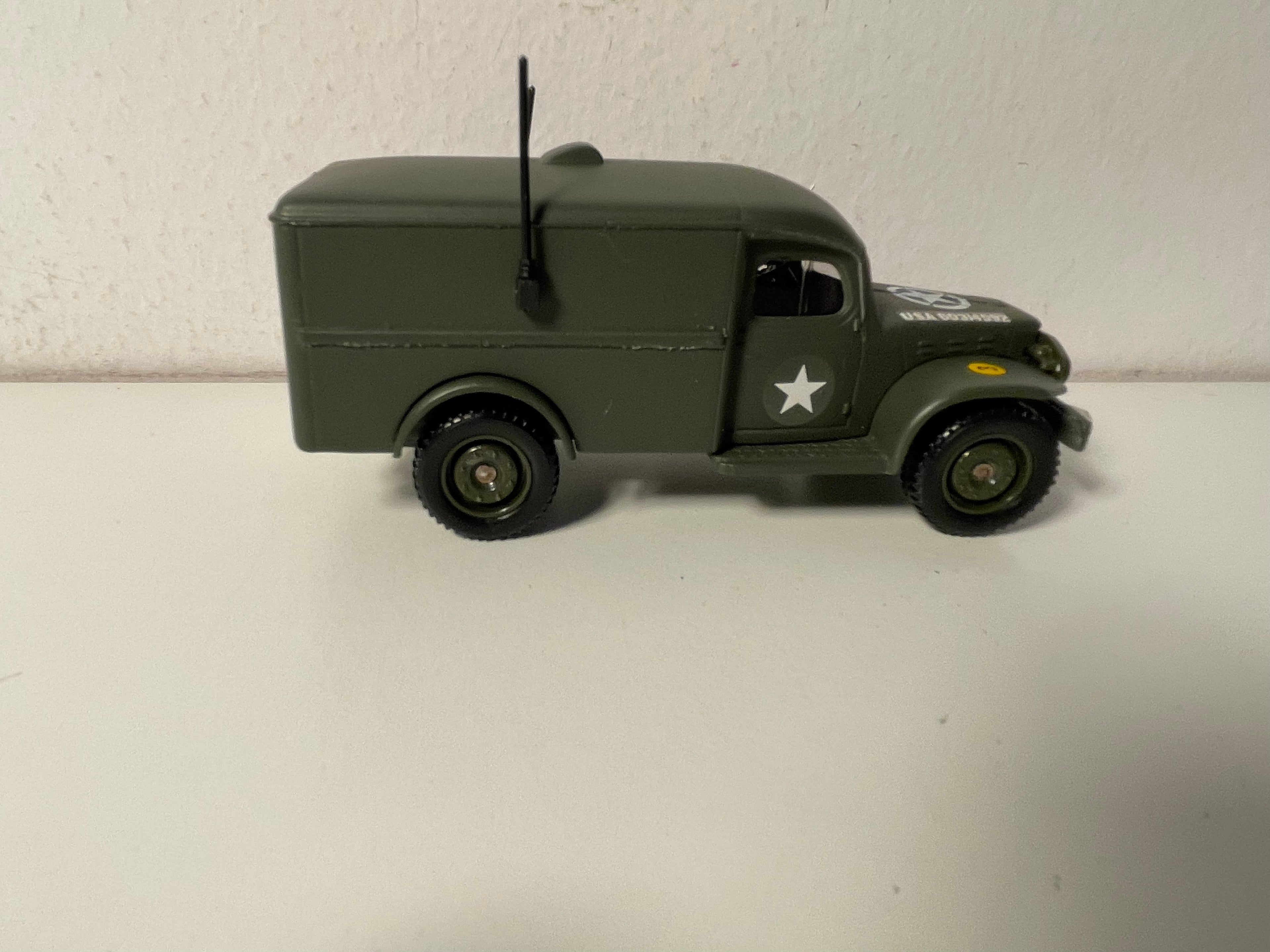 Dodge WC-54 militaire - Solido (fabrication française) - boite N°EB9915