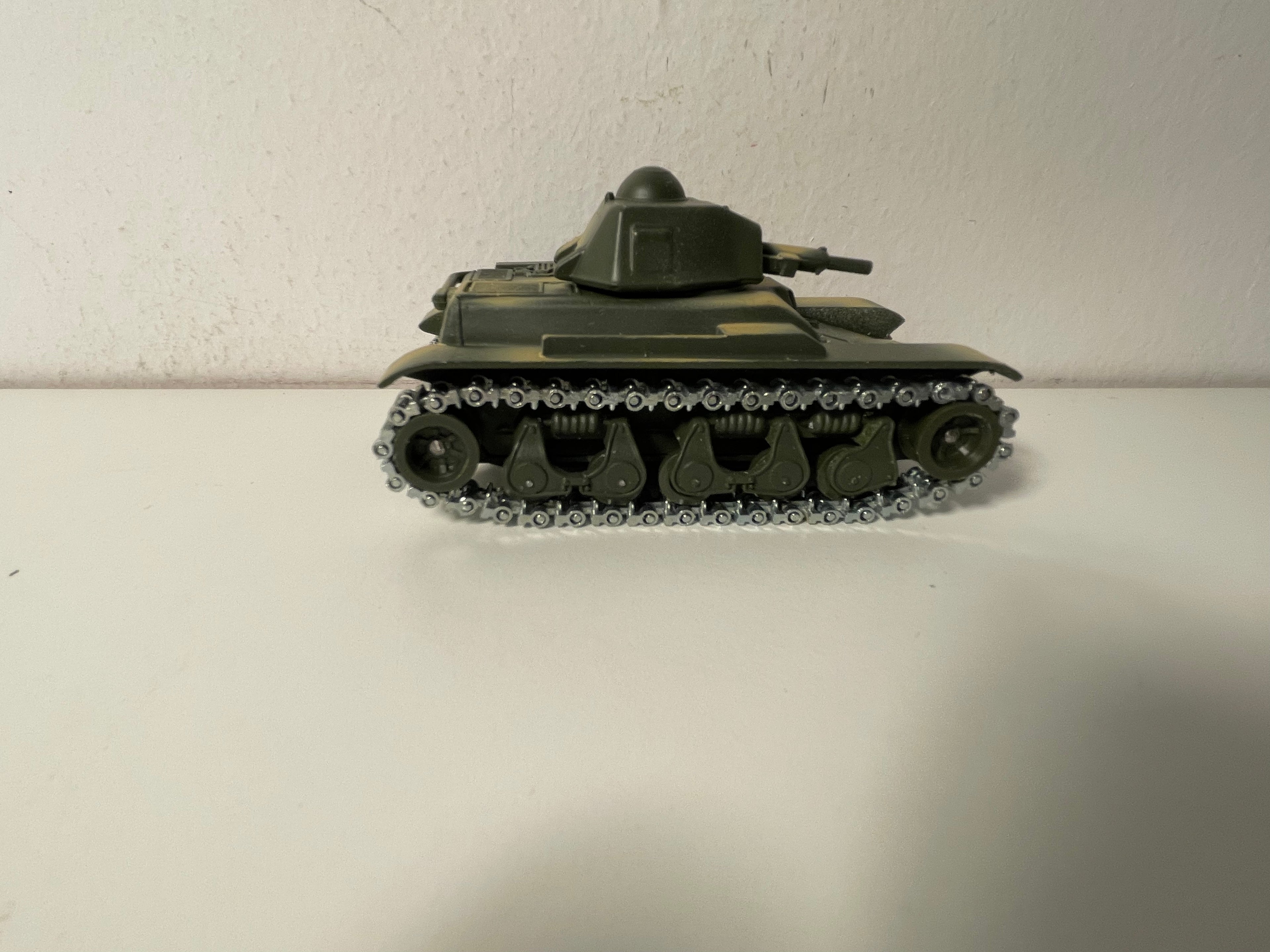 Char militaire RENAULT R 35 - Solido (fabrication française) - boite N°DH0639