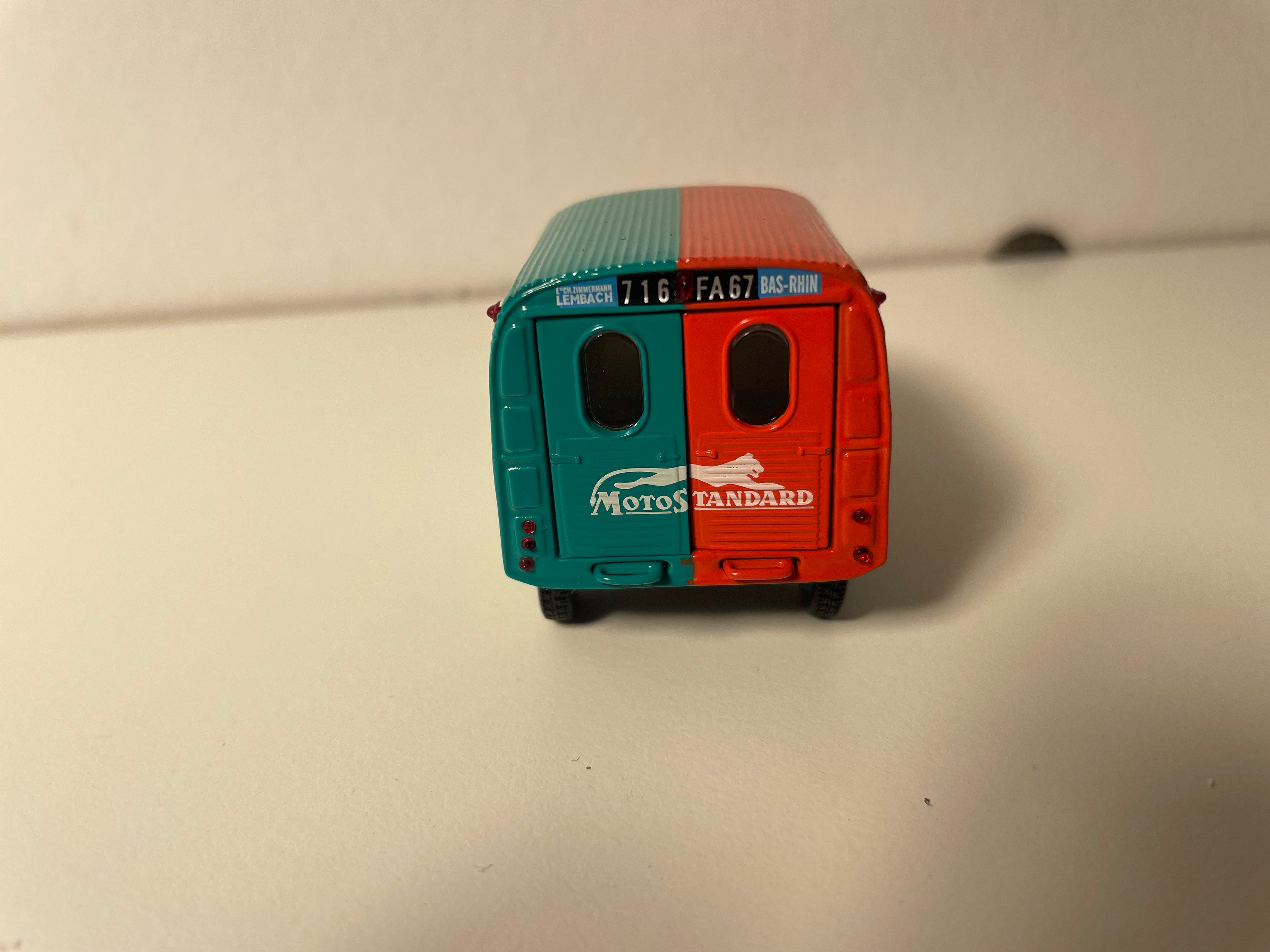 Citroën 2 CV AZU zielony i czerwony MOTOSTANDARD - Norev (pod blisterem)