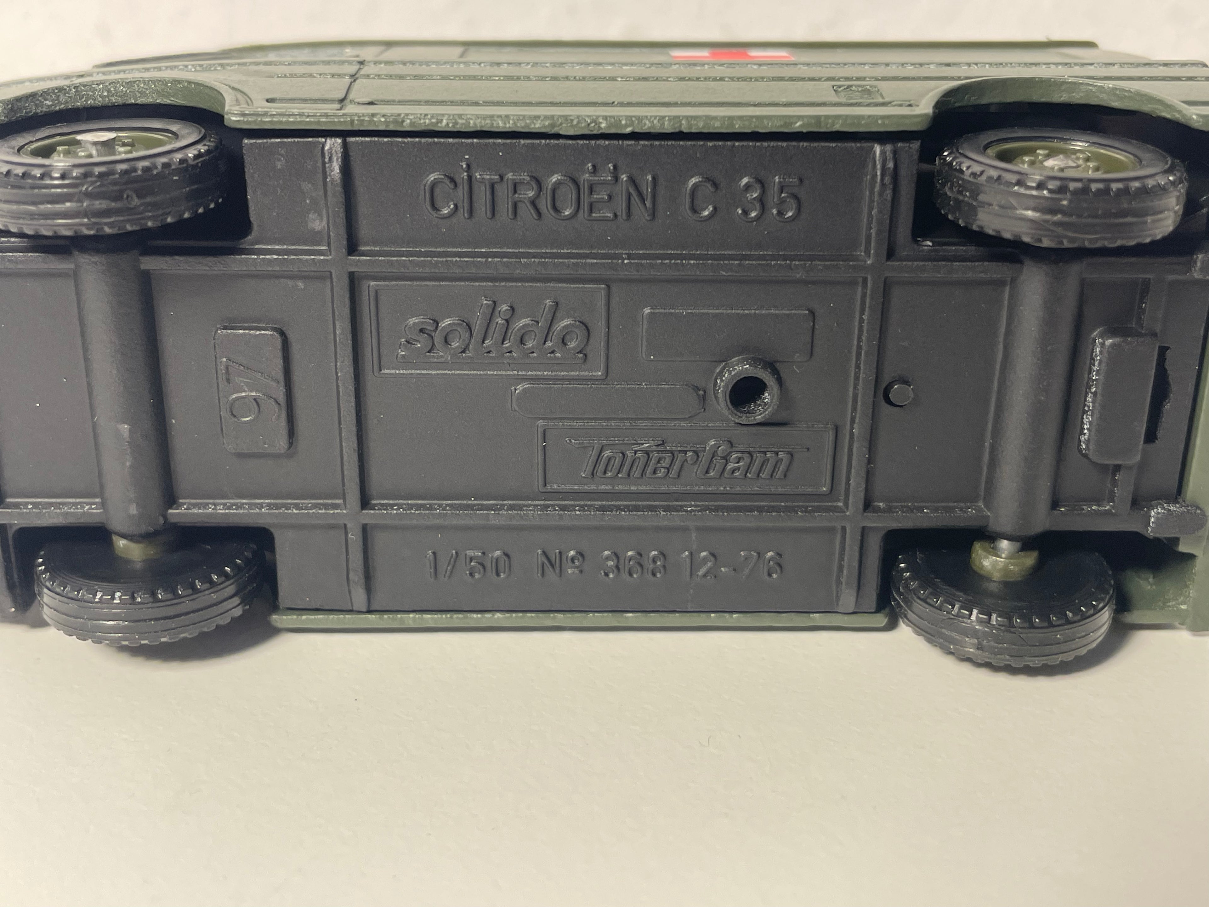 Citroën C35 ambulance militaire - Solido (fabrication ?) - boite N°DW6200