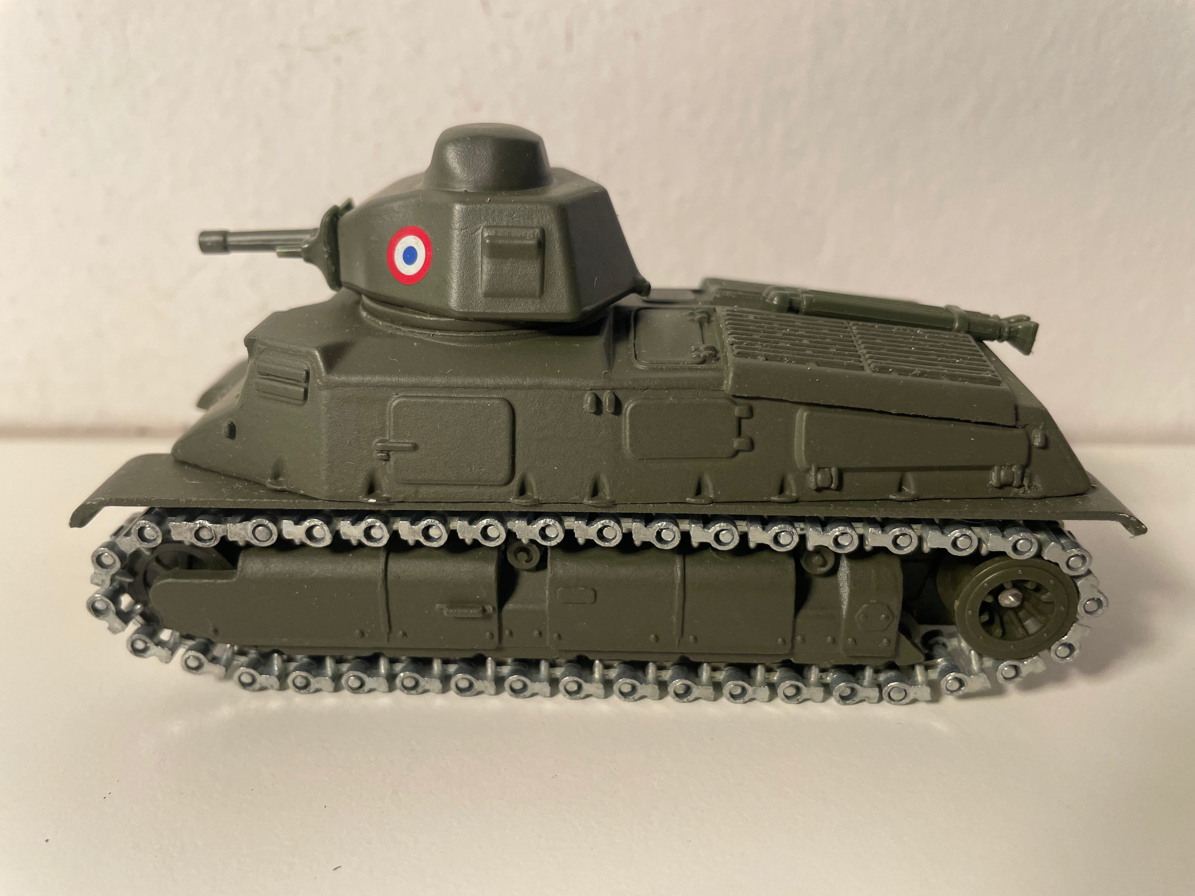 Tanque Militar Somua S 35 - Solido (fabricação francesa) - caixa N°CE2825