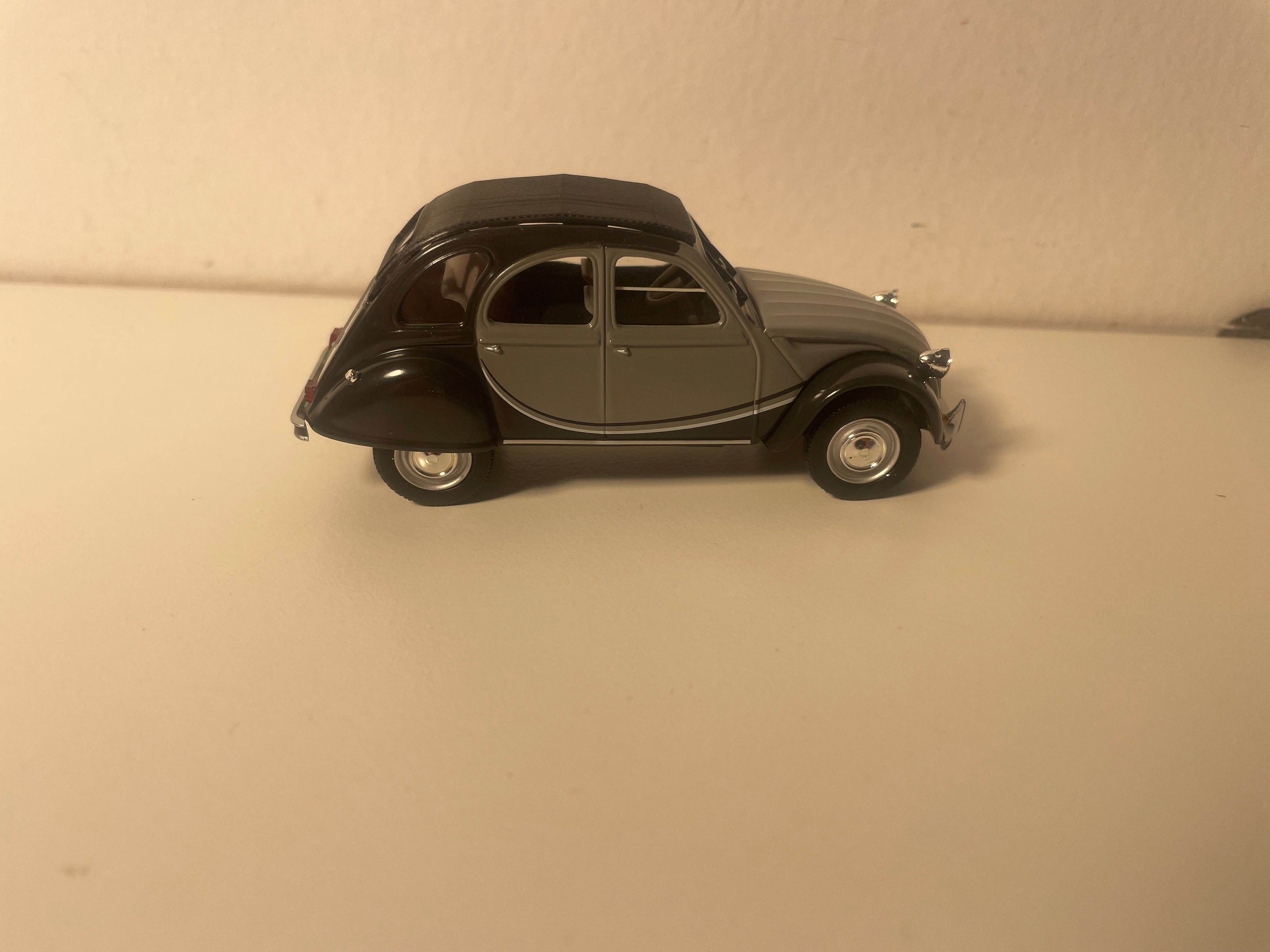 Citroën 2 CV Charleston Black and Grey - Eligor