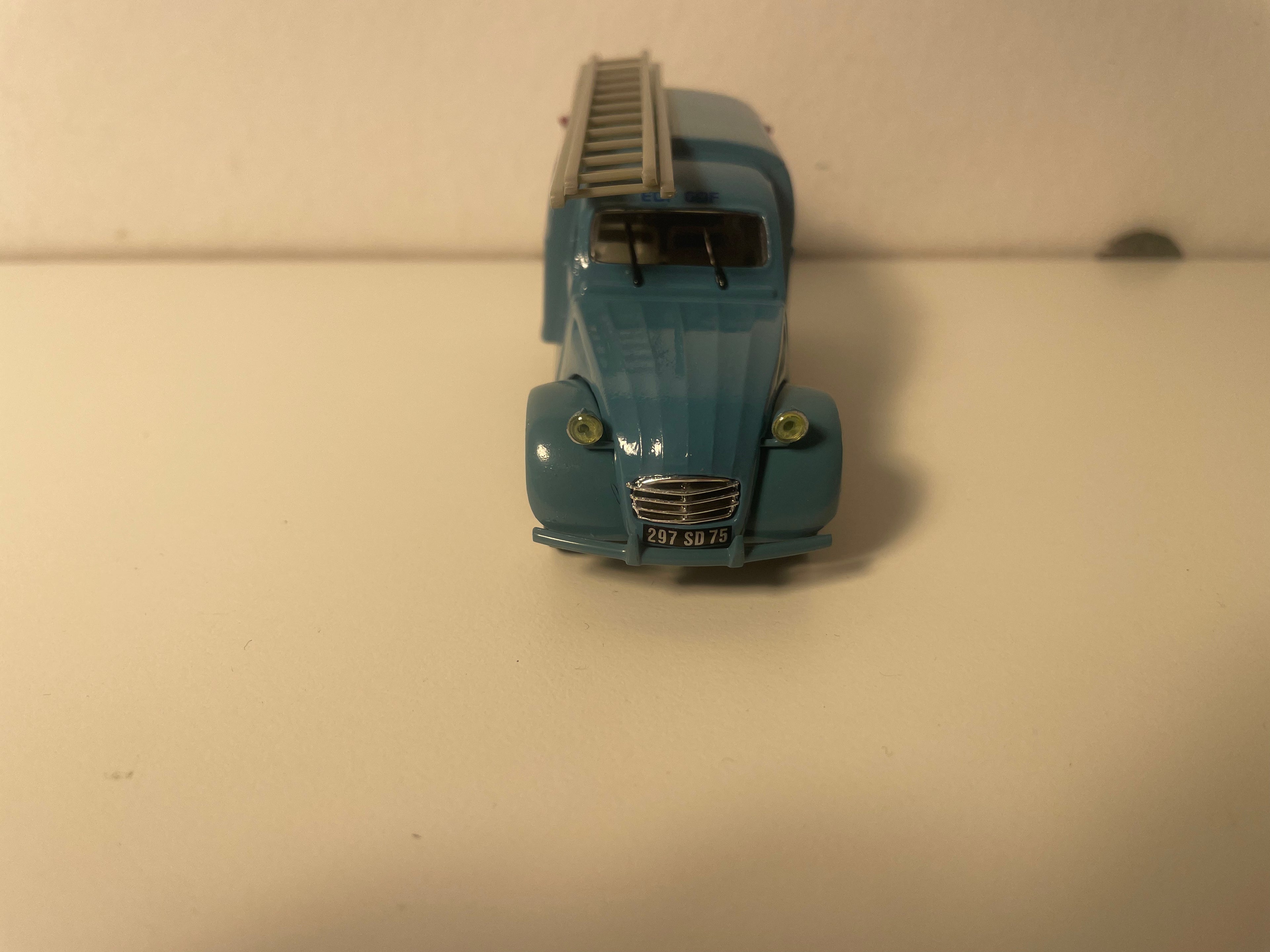 Citroën 2 CV AZU Blaue Fourgonnette EDF - GDF - Norev (unter Blister)