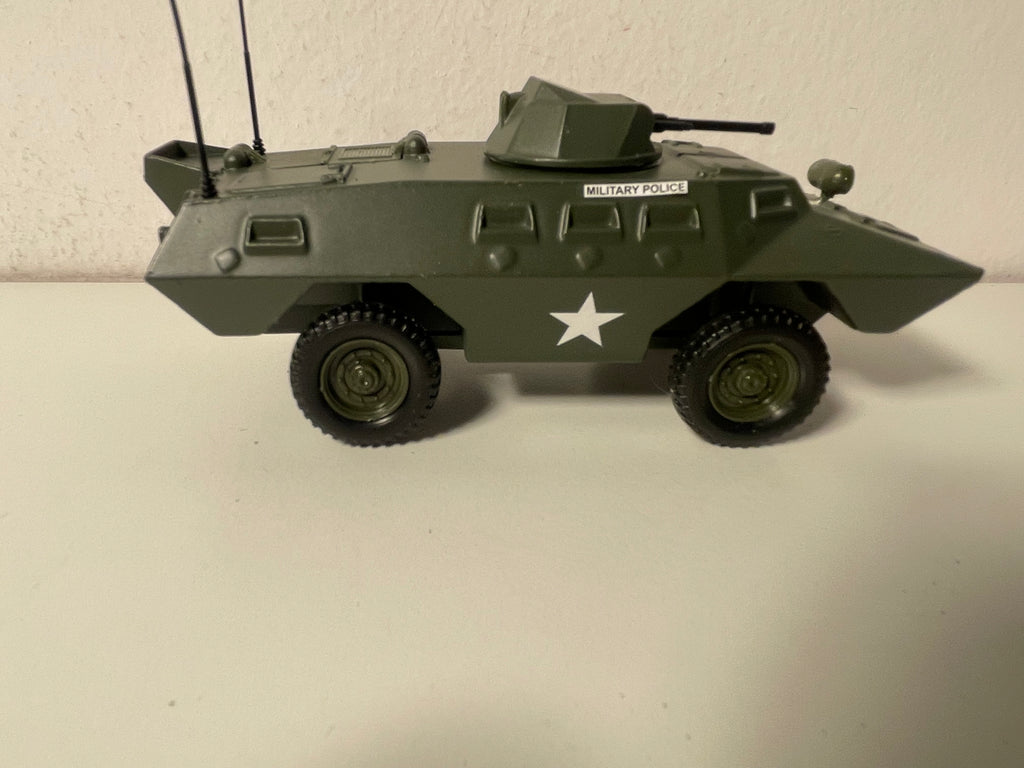Véhicule militaire Commando XM 706 (USA) - Solido (fabrication française) -boite N°DL5064