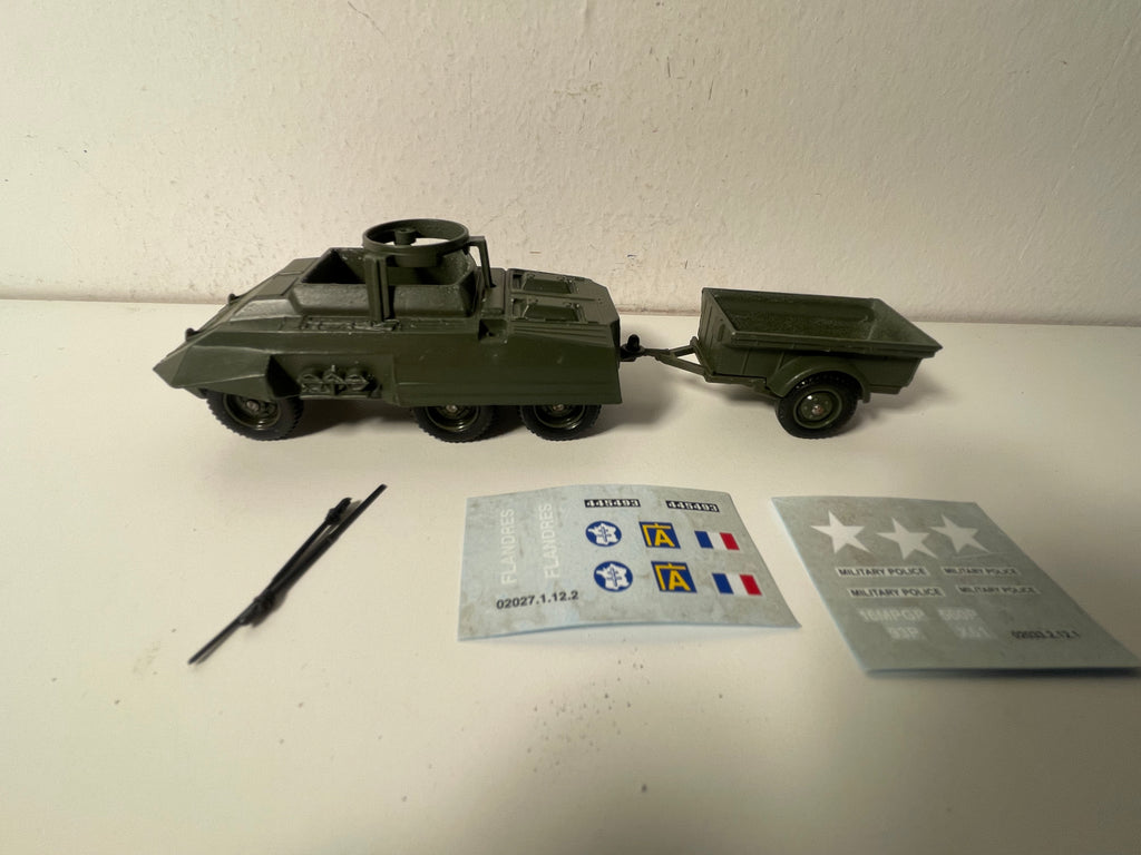 Veicolo militare Combat car M-20 E IL SUO RIMORCHIO - solido (fabbricazione francese) - scatola N°DF9302