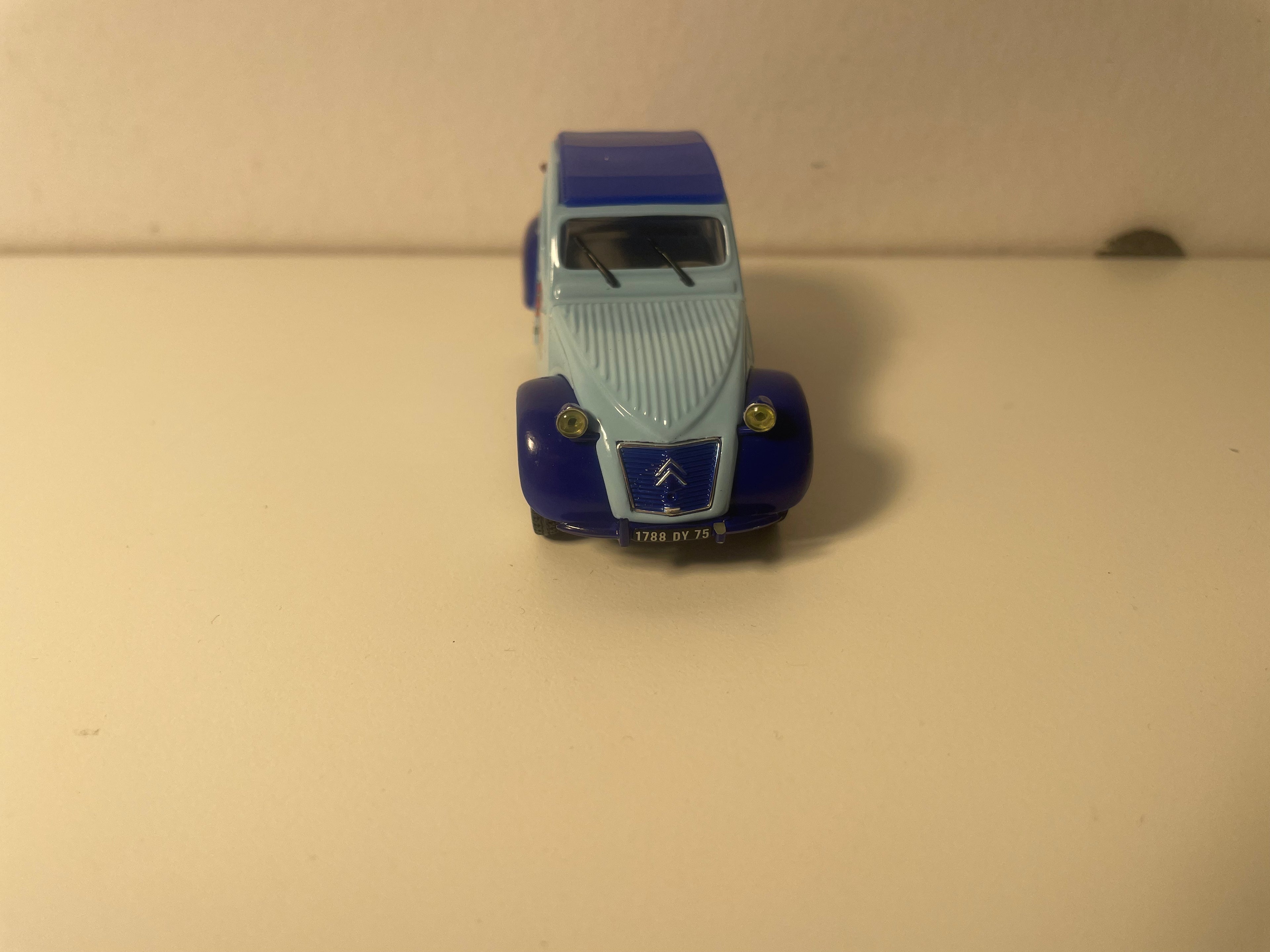 Citroën 2 CV AZ bleue et bleue avec publicité OCEANIC radio - télévision - Norev (sous blister)