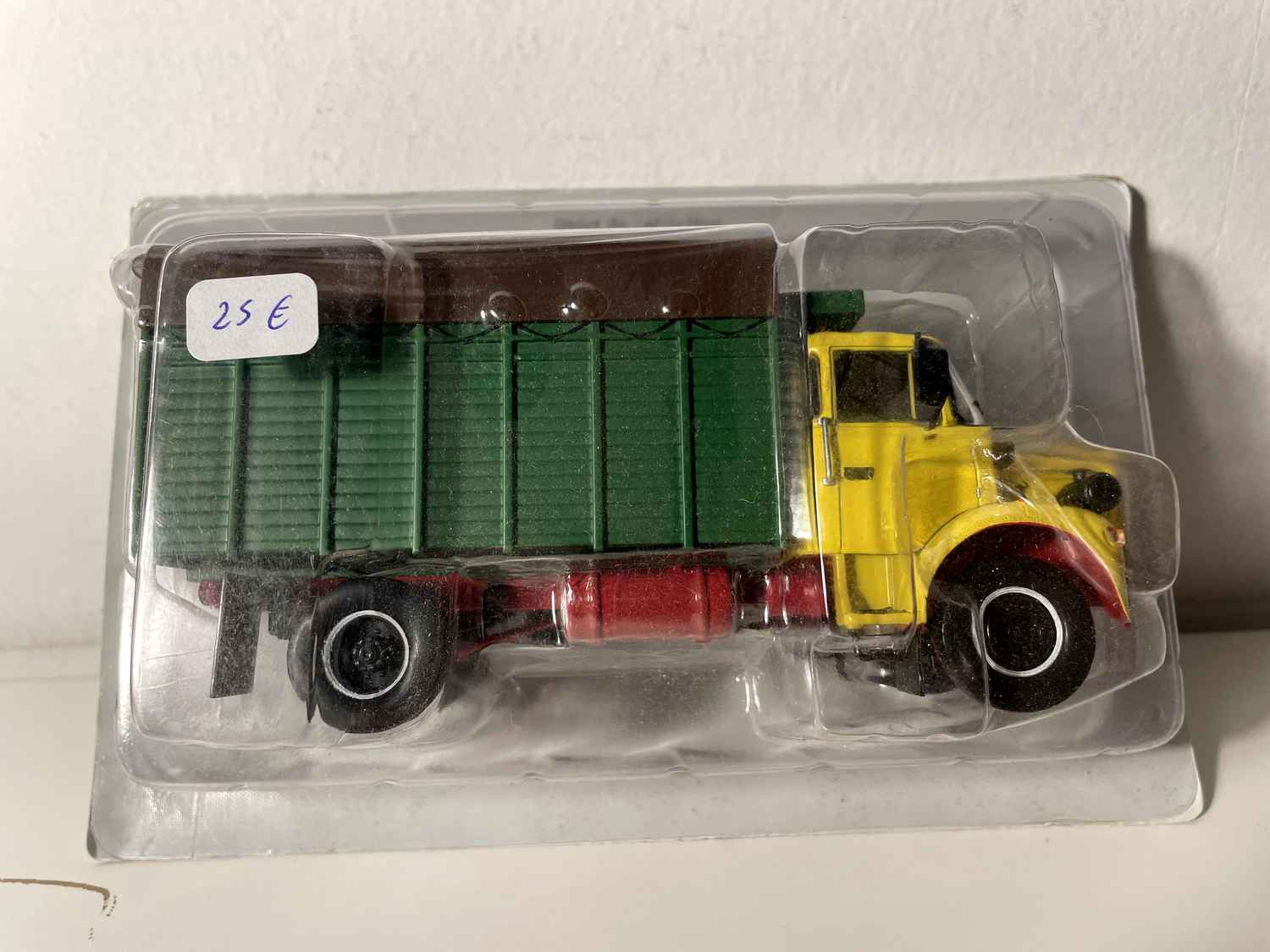 Camión Berliet GL 900 5 toneladas amarillo y verde - Colección Hachette