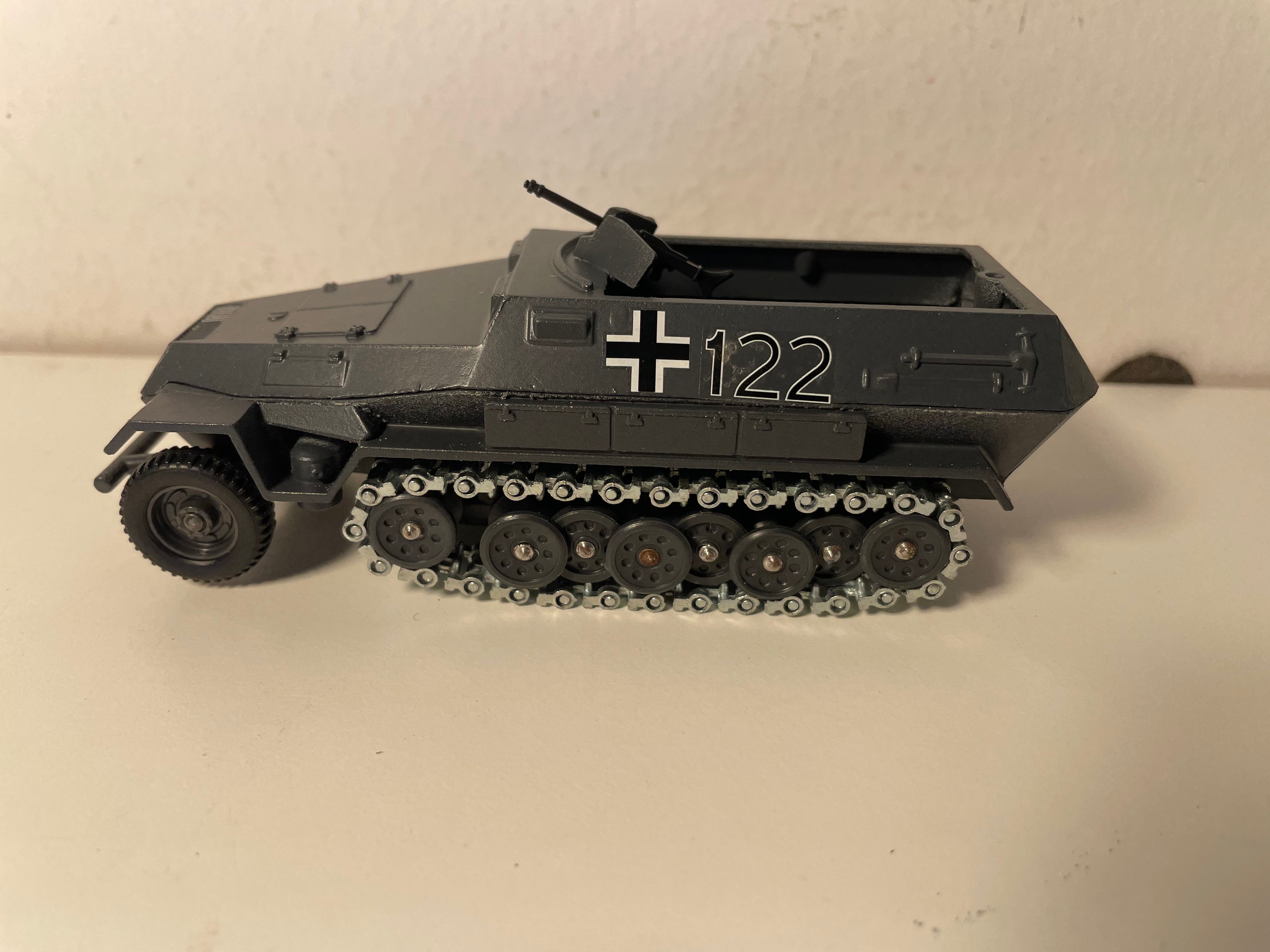 H-K Hanomag SDKFZ Military Vehicle - Solido (French manufacture) - box N°DW4841