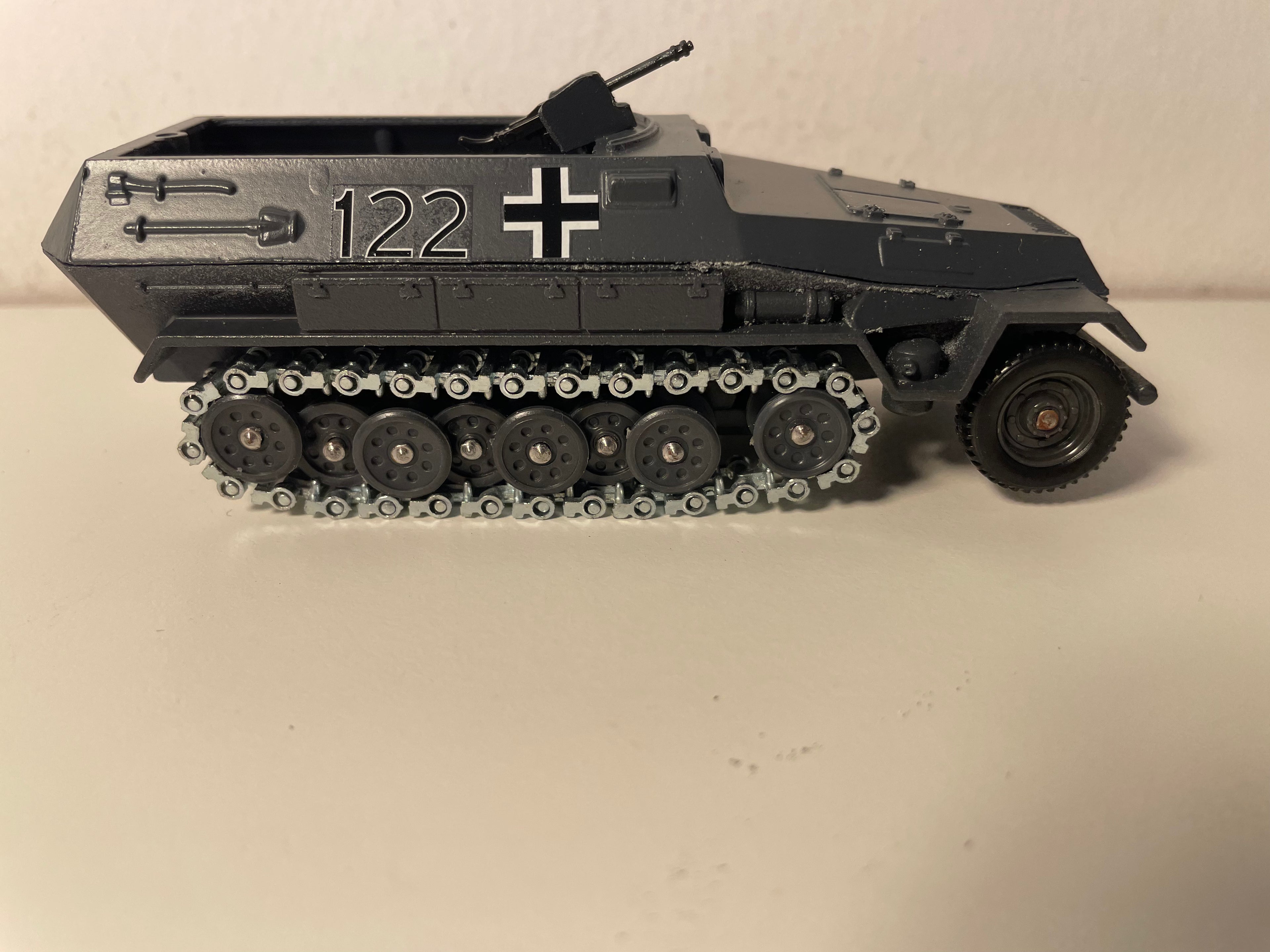 H-K Hanomag SDKFZ Military Vehicle - Solido (French manufacture) - box N°DW4841