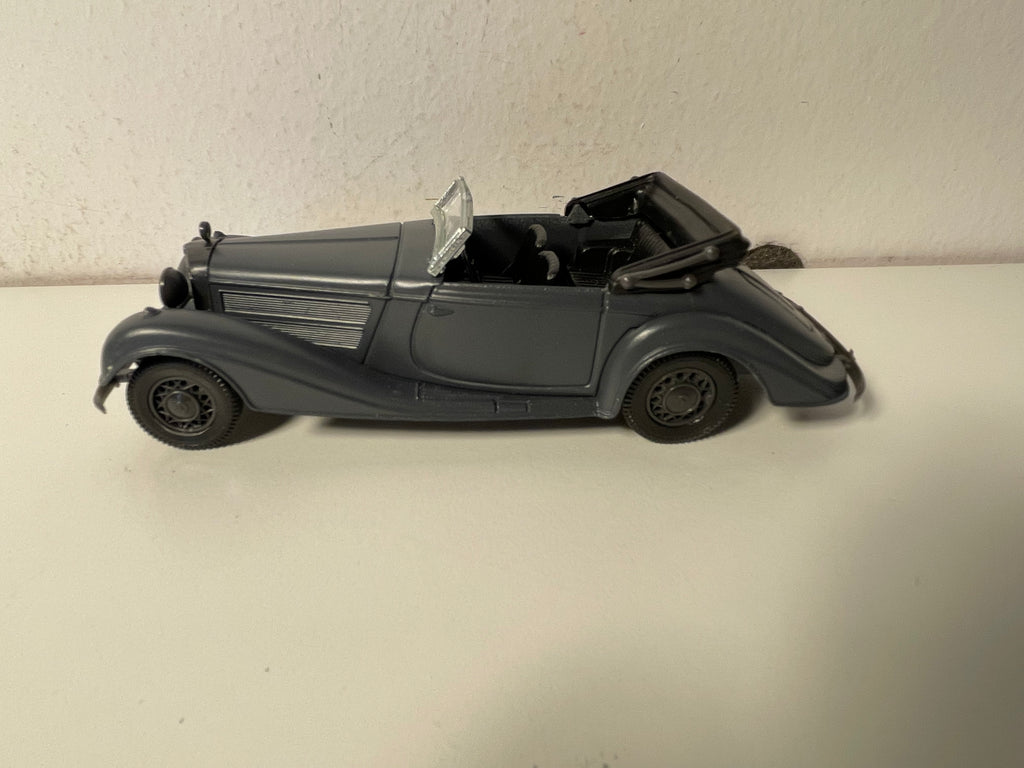 Militarna samochód Mercedes 540K w ciemnym szarym kolorze z 1939 roku - Solido (produkcja francuska) - pudełko N°DO7352