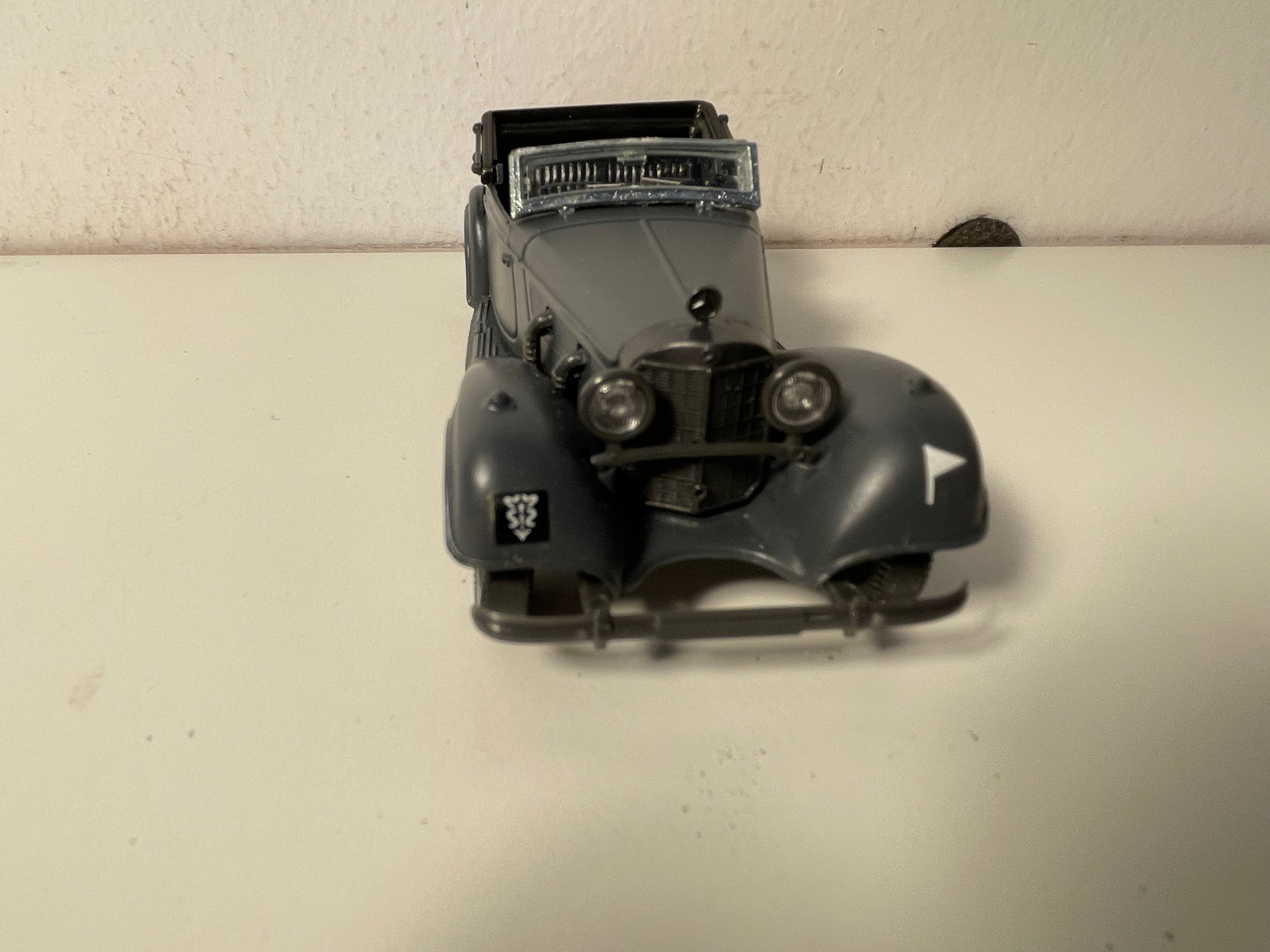 Dunkelgrauer Militär Mercedes 540K von 1939 - Solido (Französische Herstellung) - Box N°DO7352