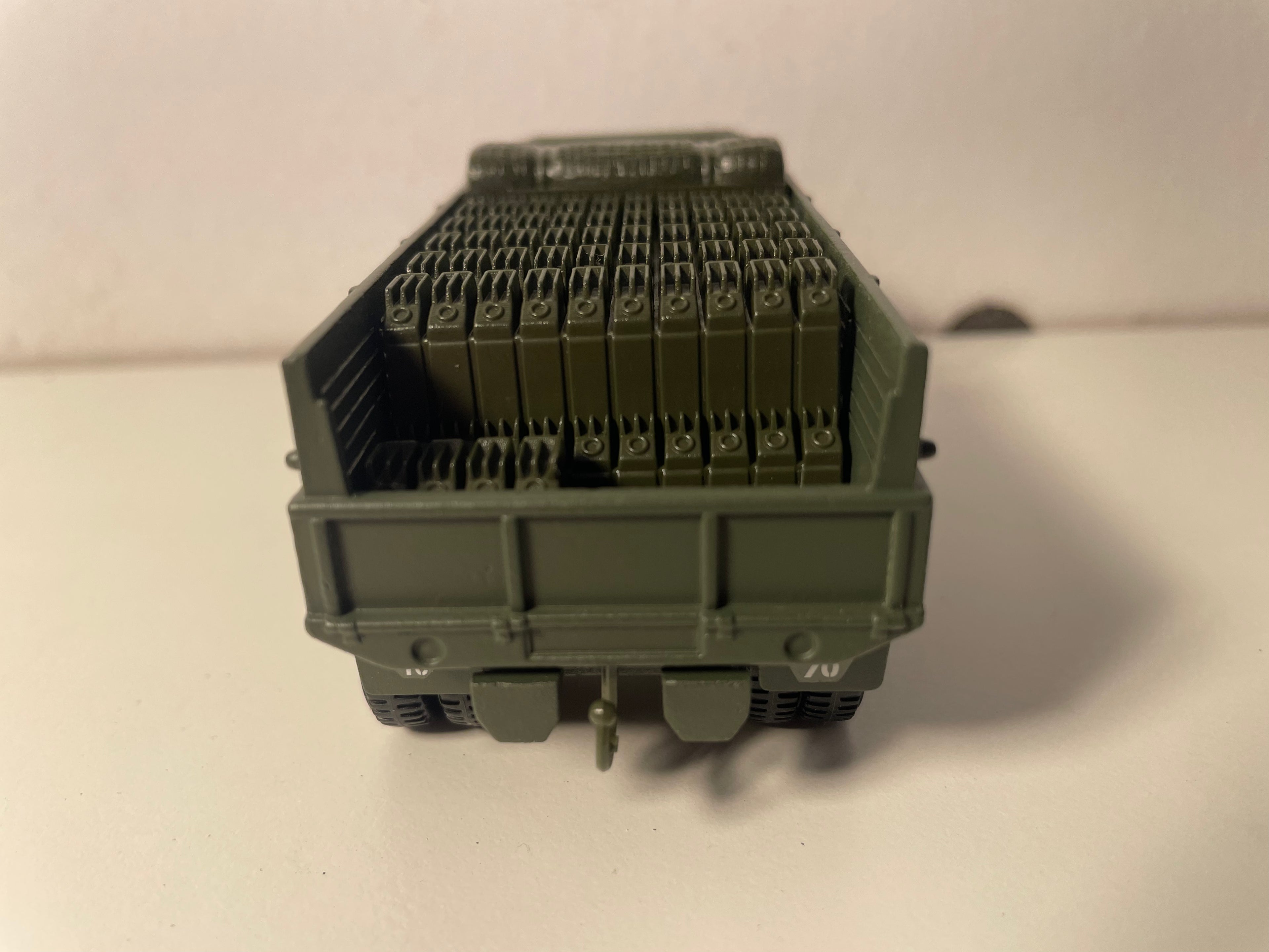 Militarny ciężarówka GMC do transportu kanistrów - Solido (produkcja ?) - pudełko N°EO2734