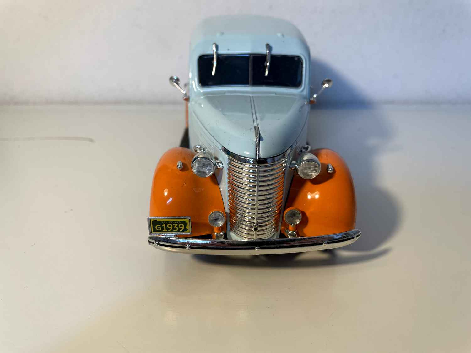 Chevrolet Panel Truck GULF blu e arancione del 1939 (scala 1/24)