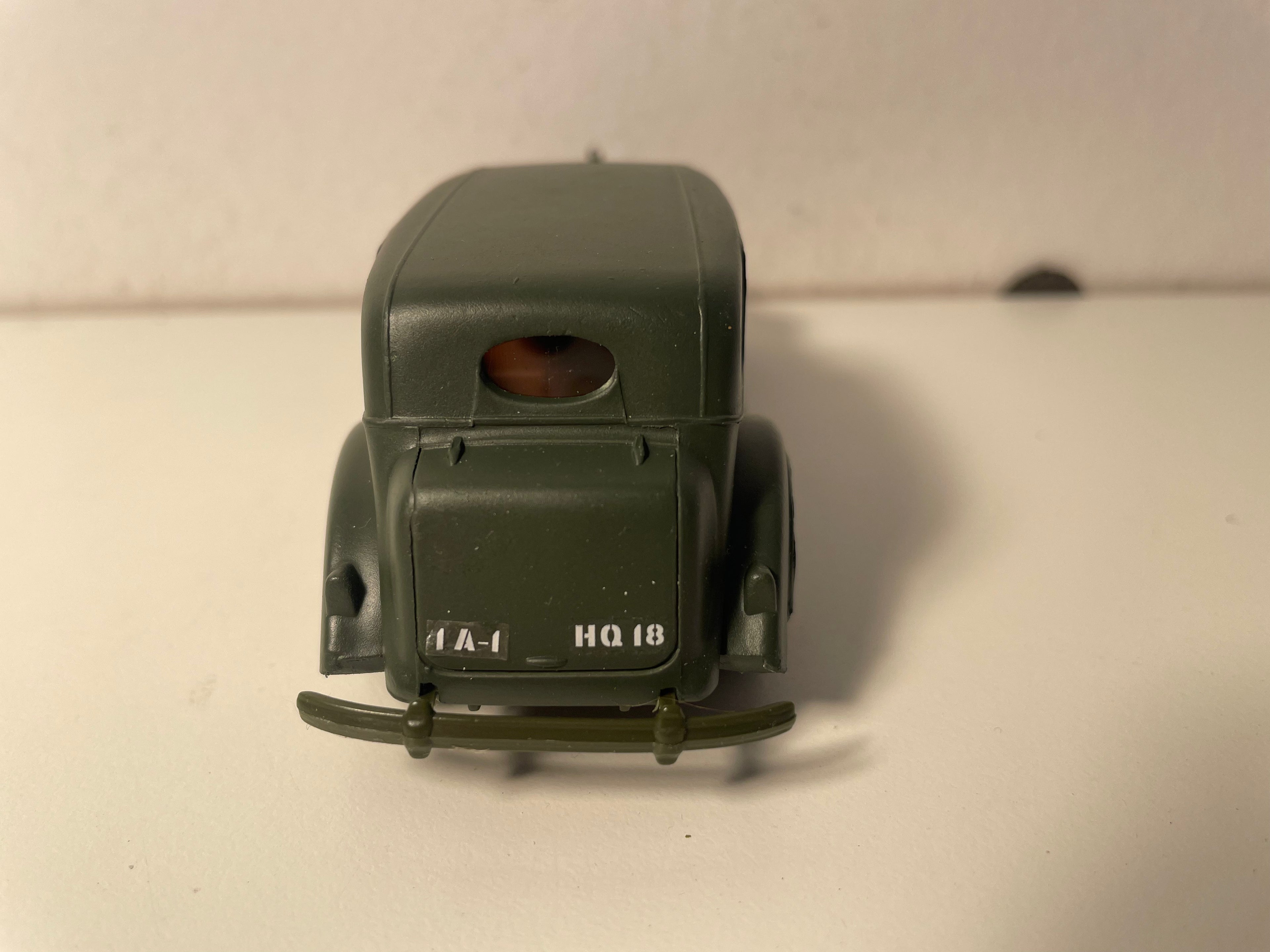 Voiture militaire Packard verte foncée de 1937 - Solido (fabrication française) - boite N°DR0200