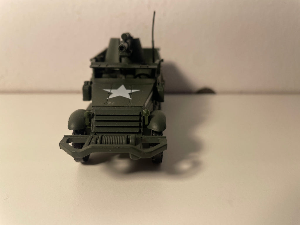 Wojskowy pojazd Half-Track - Solido (wyprodukowano w Tajlandii) - pudełko N°AK3960
