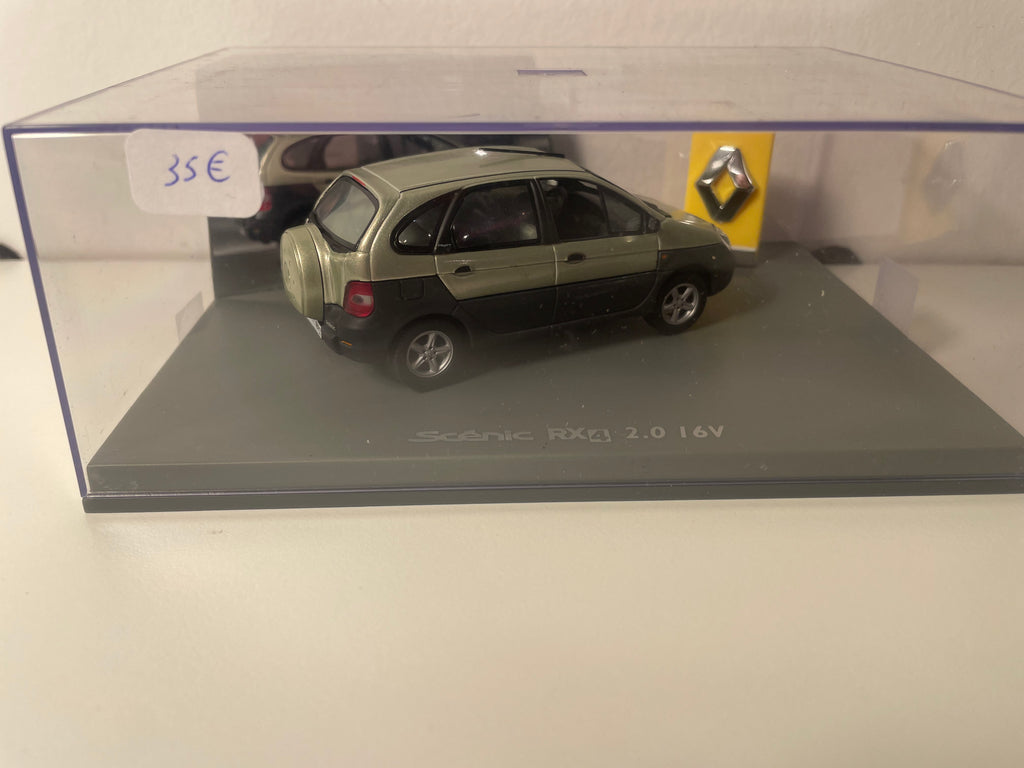 Renault Scénic RX4 2.0 16V zielony - Universal Hobbies (pudełko prostokątne)