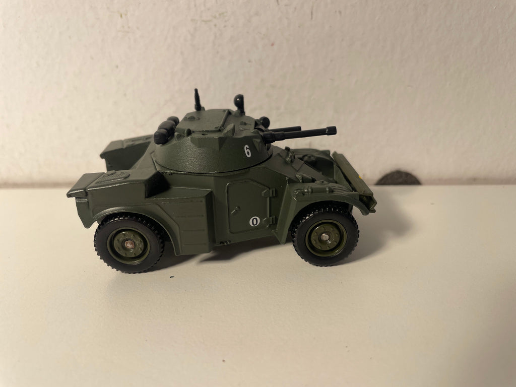 Char militaire Panhard AML - Solido (fabrication française) - boite N°DN4198
