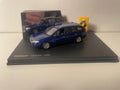 Renault Laguna niebieska ciemna z 2005 - Universal Hobbies (pudełko prostokątne)