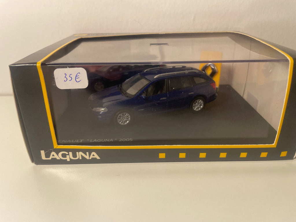 Renault Laguna niebieska ciemna z 2005 - Universal Hobbies (pudełko prostokątne)
