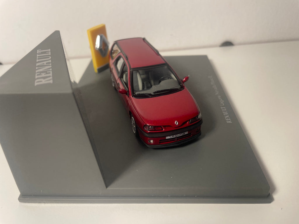 Renault Laguna Névada faza 2 ciemnoczerwony/bordowy - Universal Hobbies (pudełko prostokątne)