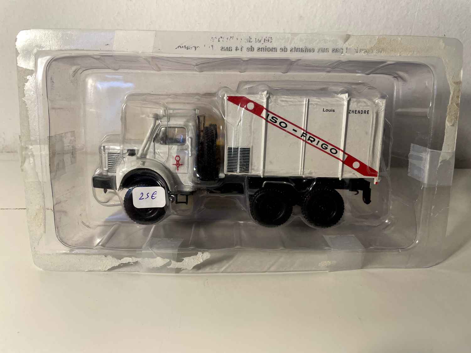 Chłodnia Berliet GBC 8 M biała ISO-FRIGO - Edycja Hachette Collections / producent miniaturek: IXO