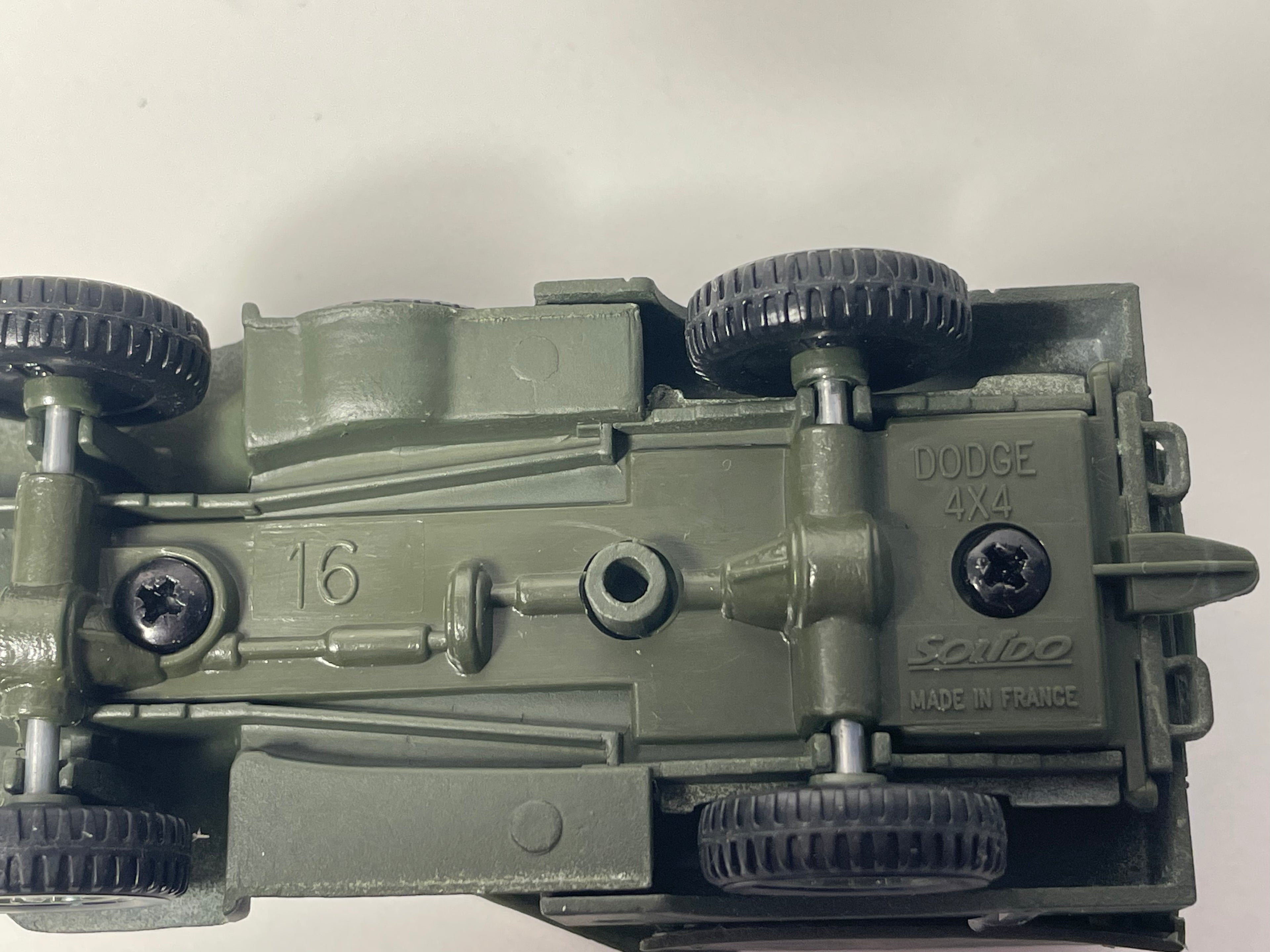 Dodge 4x4 Militär mit Feldküche - Solido (Hergestellt in Frankreich) - Box Nr. AY0715