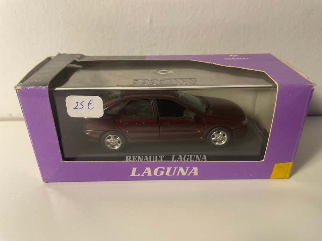 Renault Laguna bordeaux - VITESSE