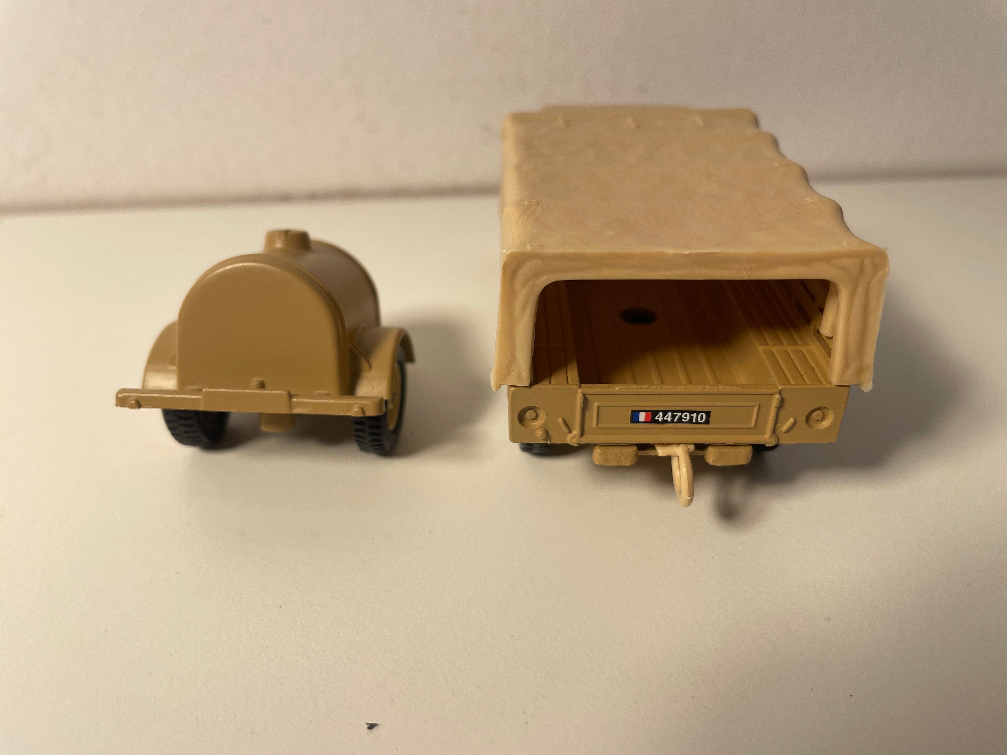 Dodge 6x6 Militär und sein Tanker - Solido (französische Herstellung) - Box Nr. BO0349