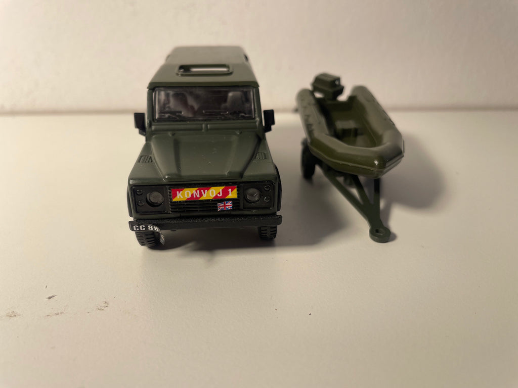 Land Rover Defender militaire avec sa barque - Solido (fabrication française) - boite N°CH1305