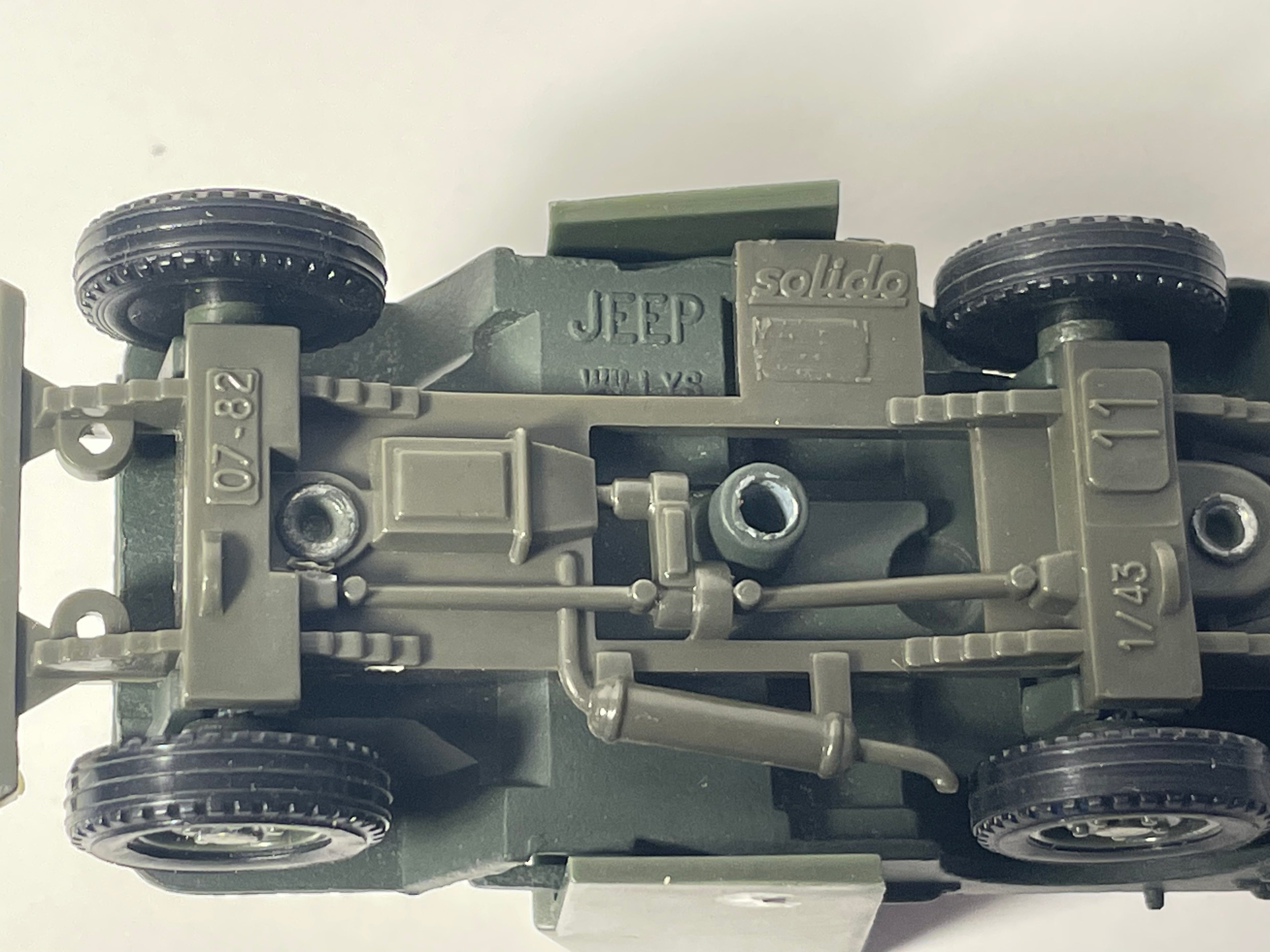Set aus zwei Militär-Jeeps Willys - Solido (Herstellung ?) - Box Nr. AQ1478