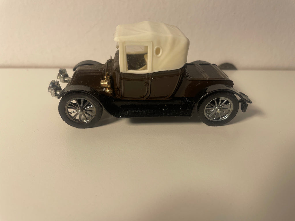 Renault 12/16 PS braun und weiß von 1910 - CORGI Referenz C862 (graue rechteckige Box)