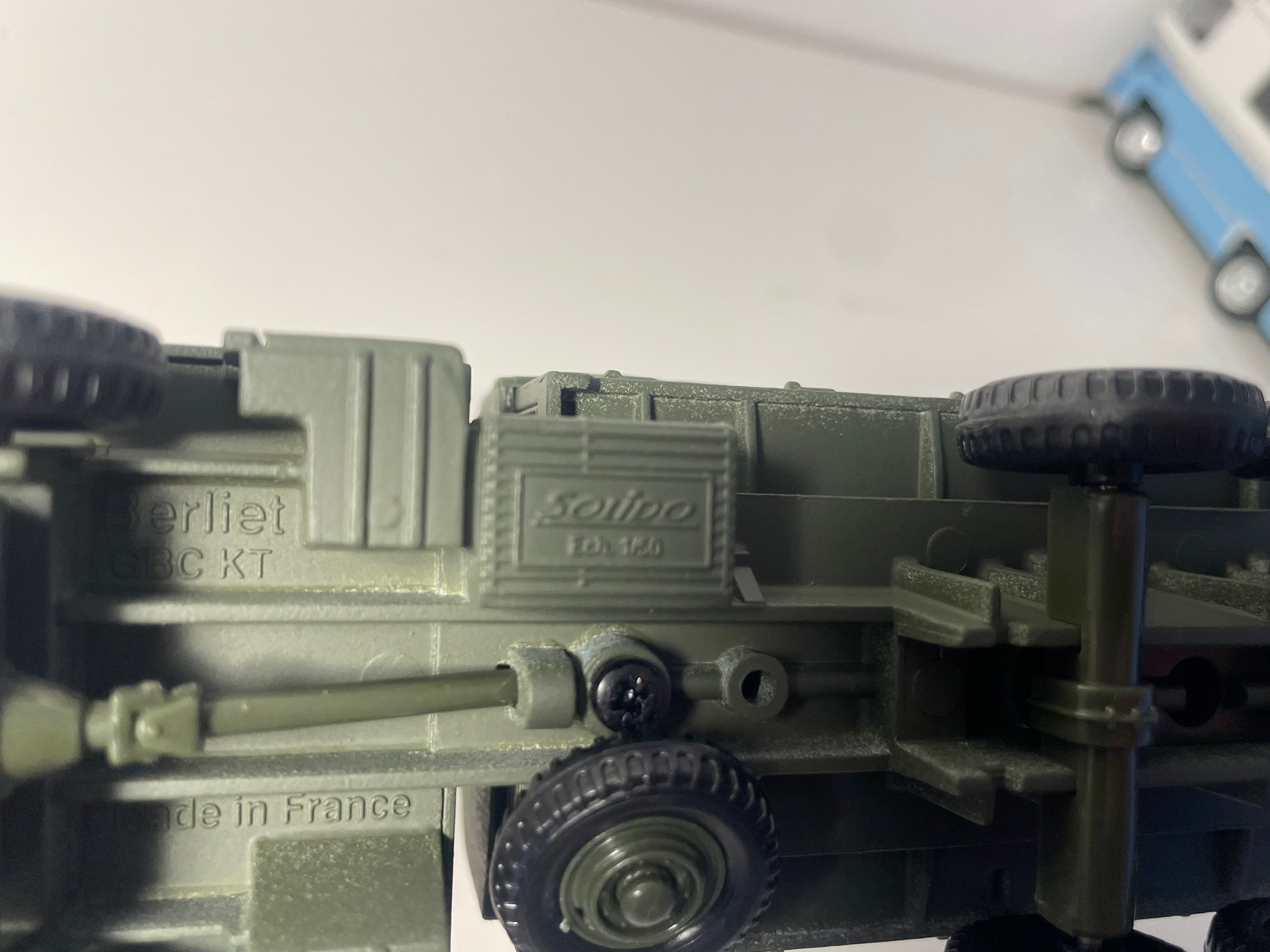 Militarny samochód ciężarowy Berliet GBC KT - Solido (produkcja ?) - pudełko N°ai7402
