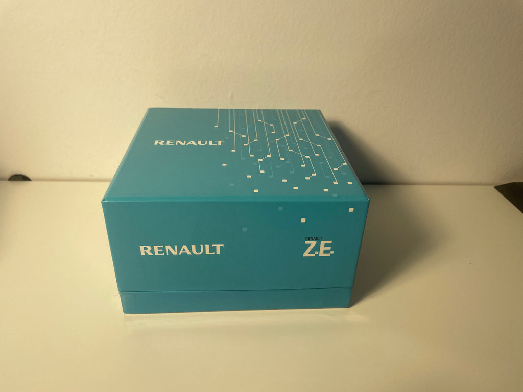 Renault ZOÉ pearlescent white - ELIGOR (square blue box set)