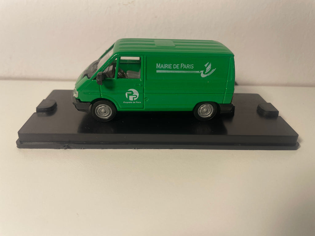 Renault Trafic vert Propreté de Paris - Vérem référence 225