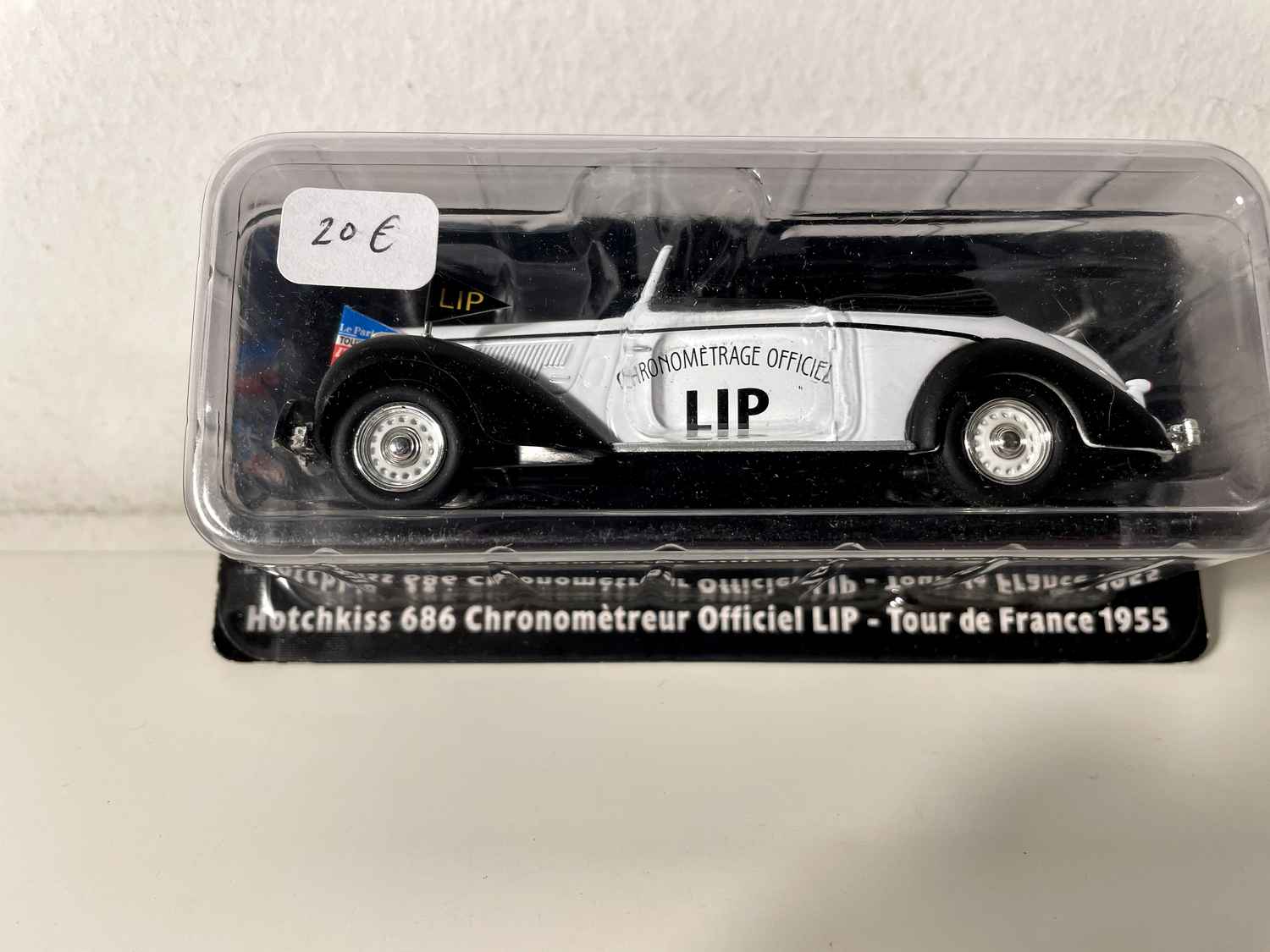 Hotchkiss 686 blanco y negro "Cronometrador oficial LIP" Tour de Francia 1955